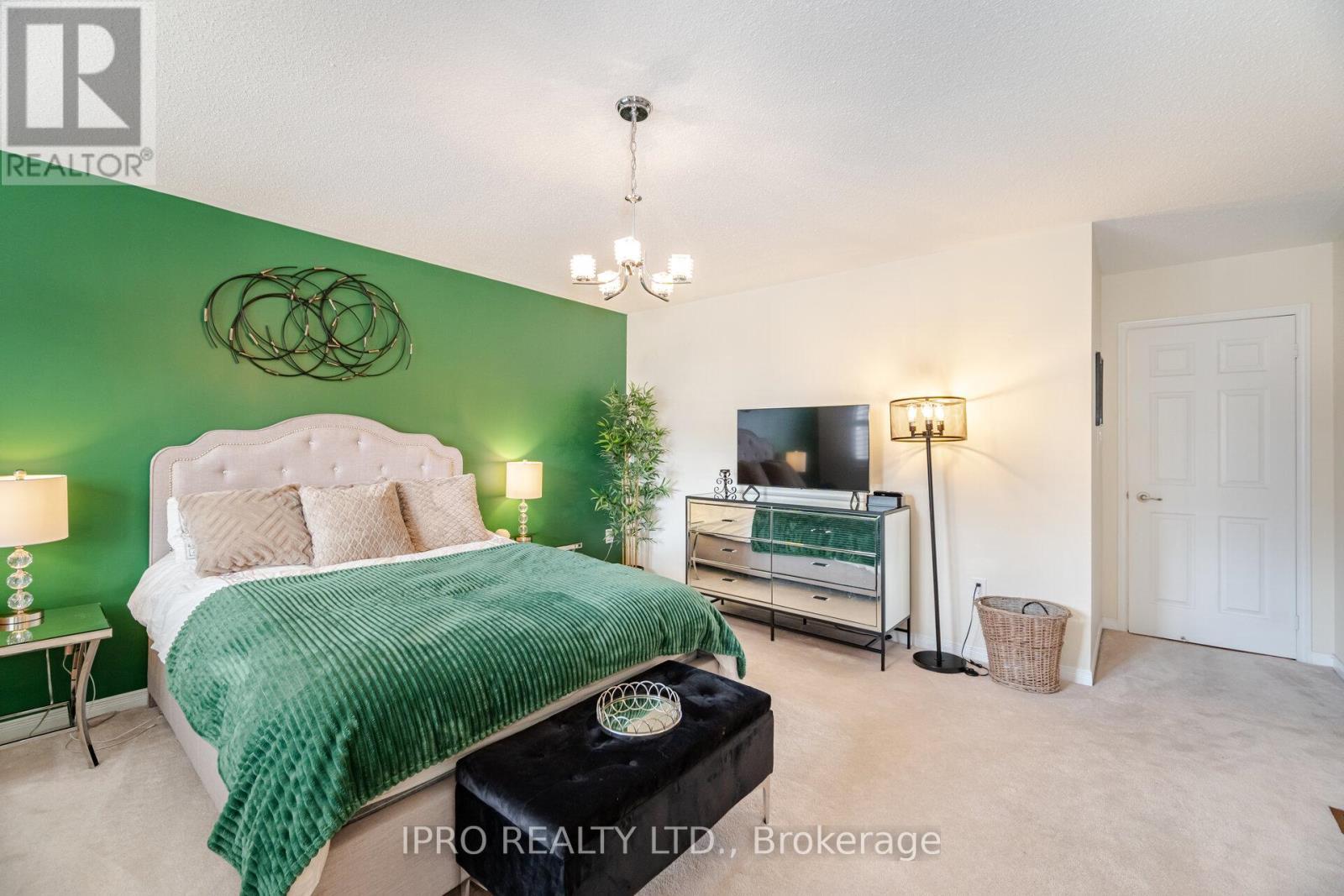 












14 DUFFEL CRESCENT

,
Halton Hills (Georgetown),




Ontario
L7G0H7


