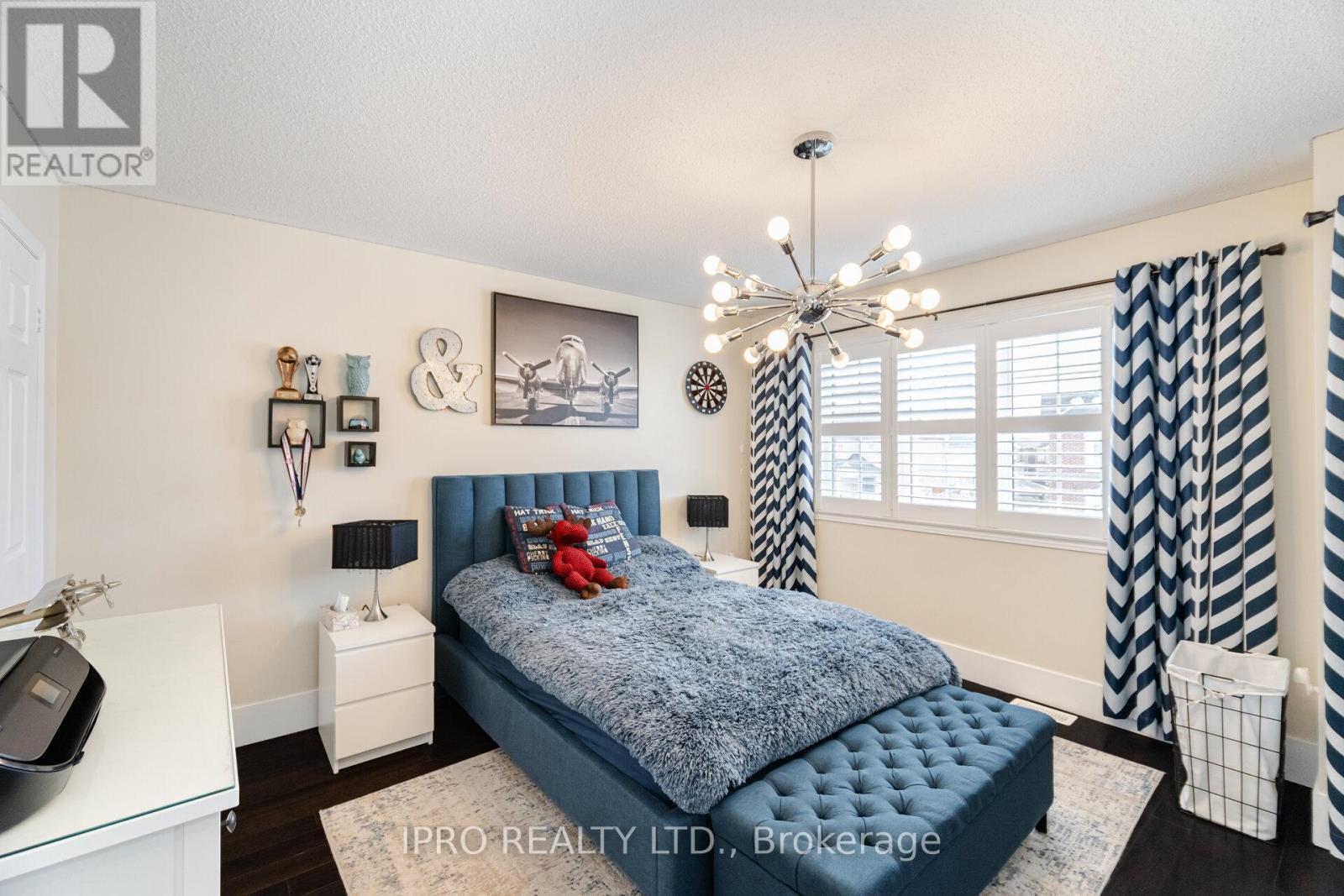 












14 DUFFEL CRESCENT

,
Halton Hills (Georgetown),




Ontario
L7G0H7

