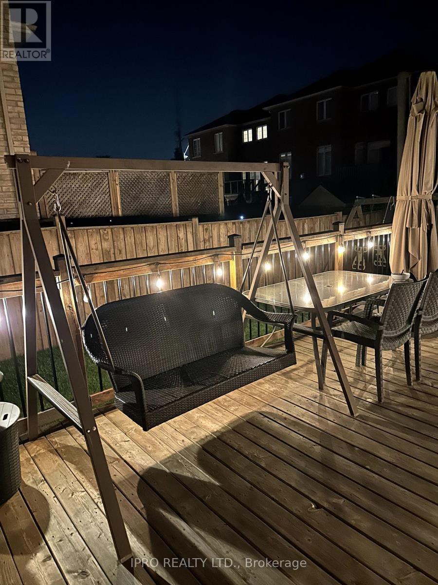 












14 DUFFEL CRESCENT

,
Halton Hills (Georgetown),




Ontario
L7G0H7


