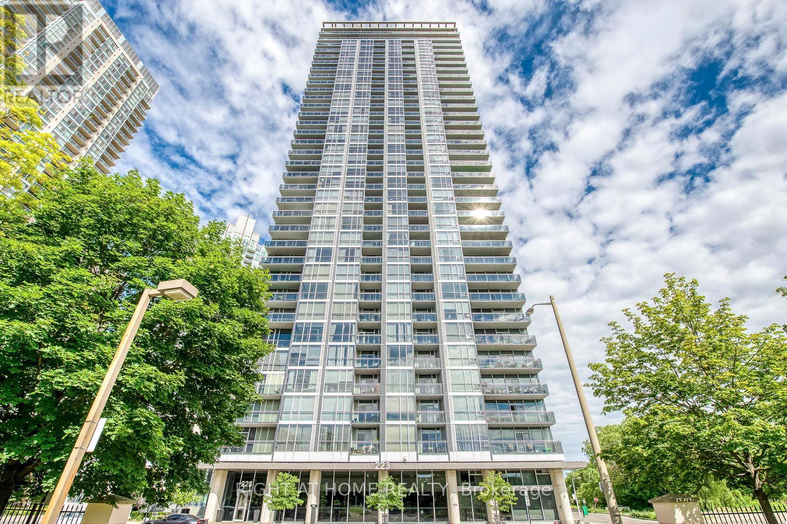 












802 - 223 WEBB DRIVE

,
Mississauga (City Centre),




Ontario
L5B0E8

