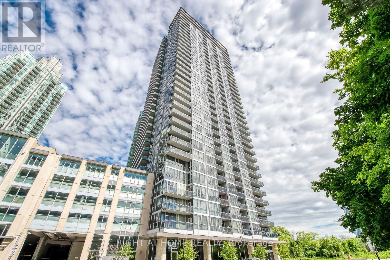 












802 - 223 WEBB DRIVE

,
Mississauga (City Centre),




Ontario
L5B0E8

