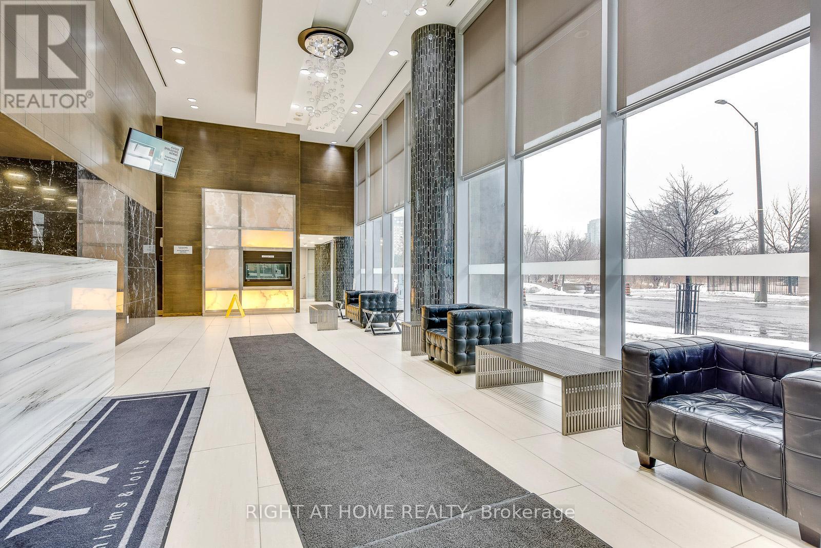












802 - 223 WEBB DRIVE

,
Mississauga (City Centre),




Ontario
L5B0E8


