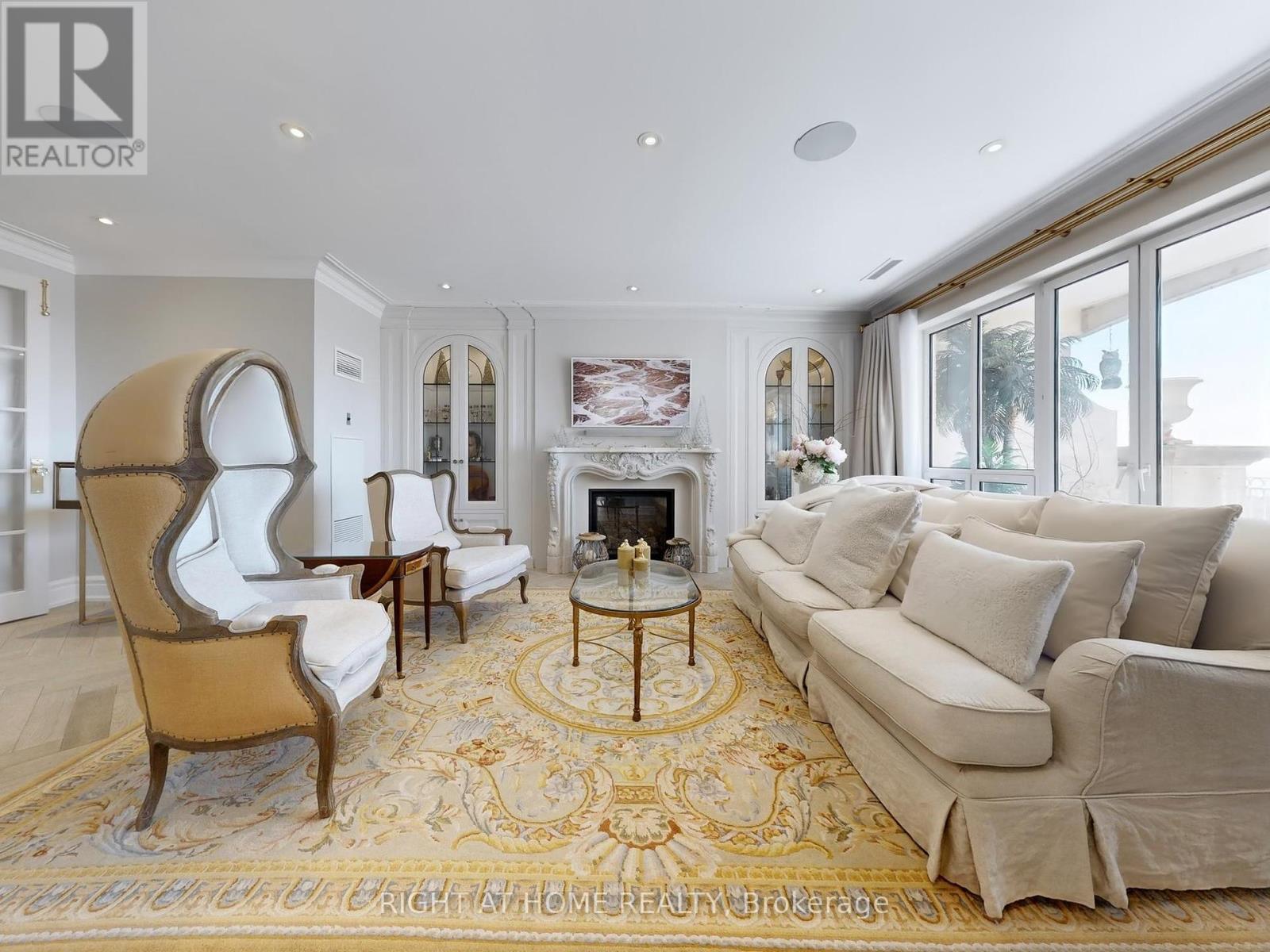 












PH1501 - 2287 LAKE SHORE BOULEVARD W

,
Toronto (Mimico),




Ontario
M8V3Y1

