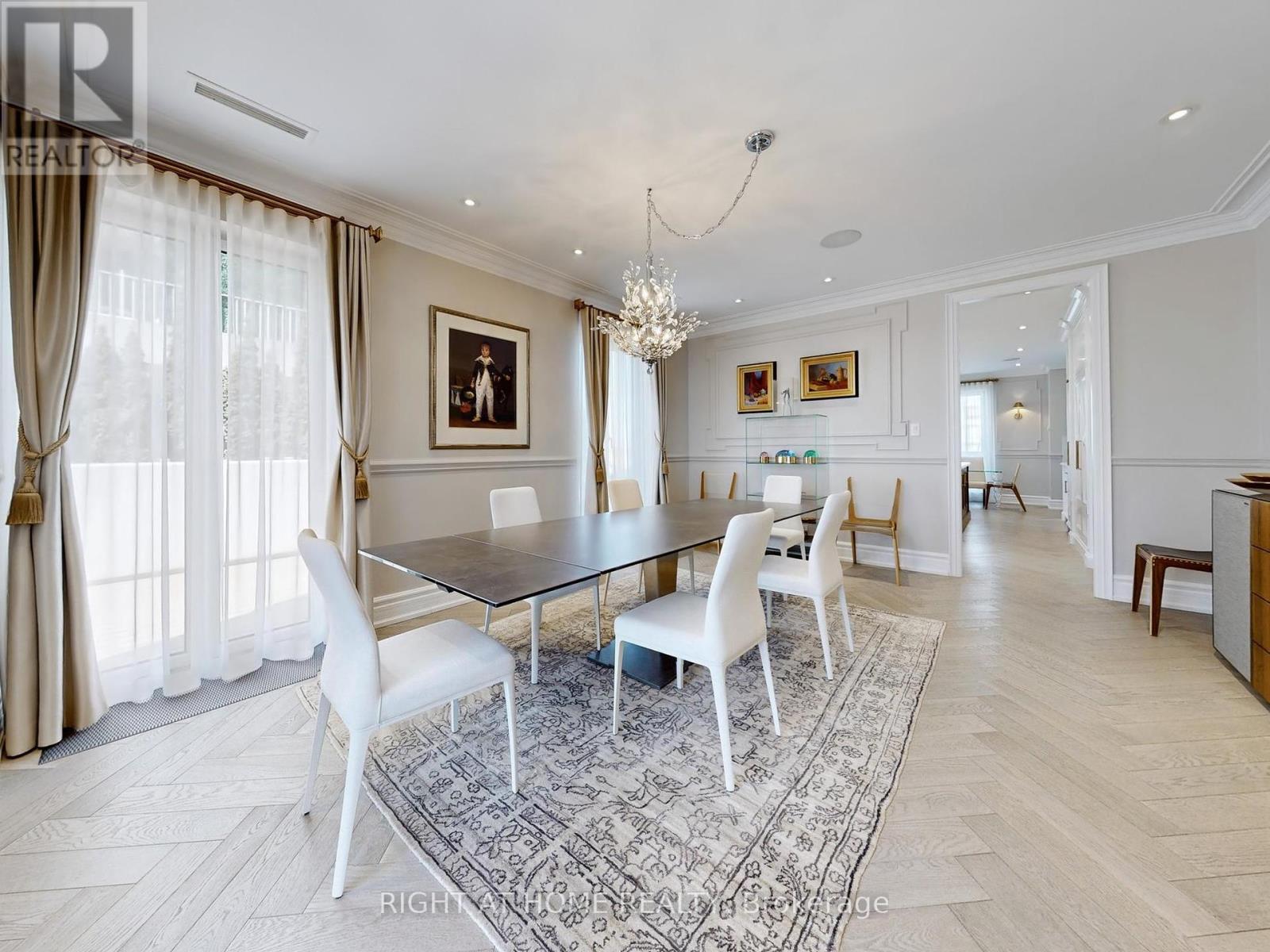 












PH1501 - 2287 LAKE SHORE BOULEVARD W

,
Toronto (Mimico),




Ontario
M8V3Y1

