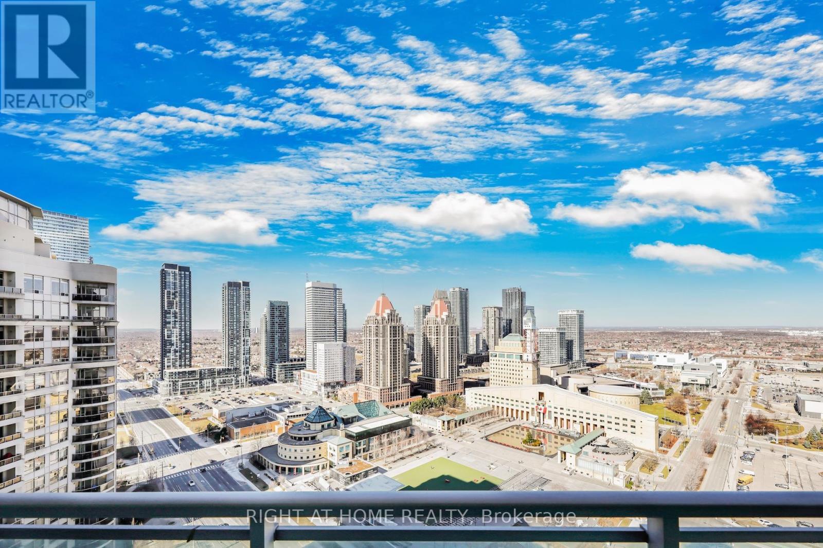 












2801 - 3939 DUKE OF YORK BOULEVARD

,
Mississauga (City Centre),




Ontario
L5B4N2


