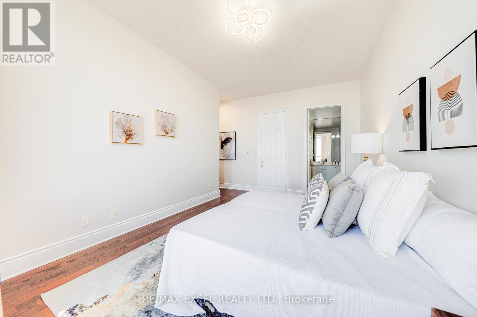












GPH9 - 3880 DUKE OF YORK BOULEVARD

,
Mississauga (City Centre),




Ontario
L5B4M7

