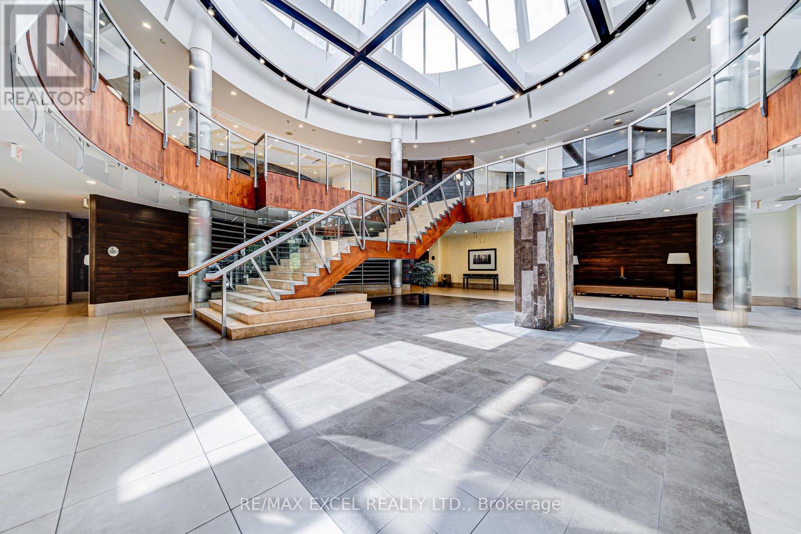 












GPH9 - 3880 DUKE OF YORK BOULEVARD

,
Mississauga (City Centre),




Ontario
L5B4M7

