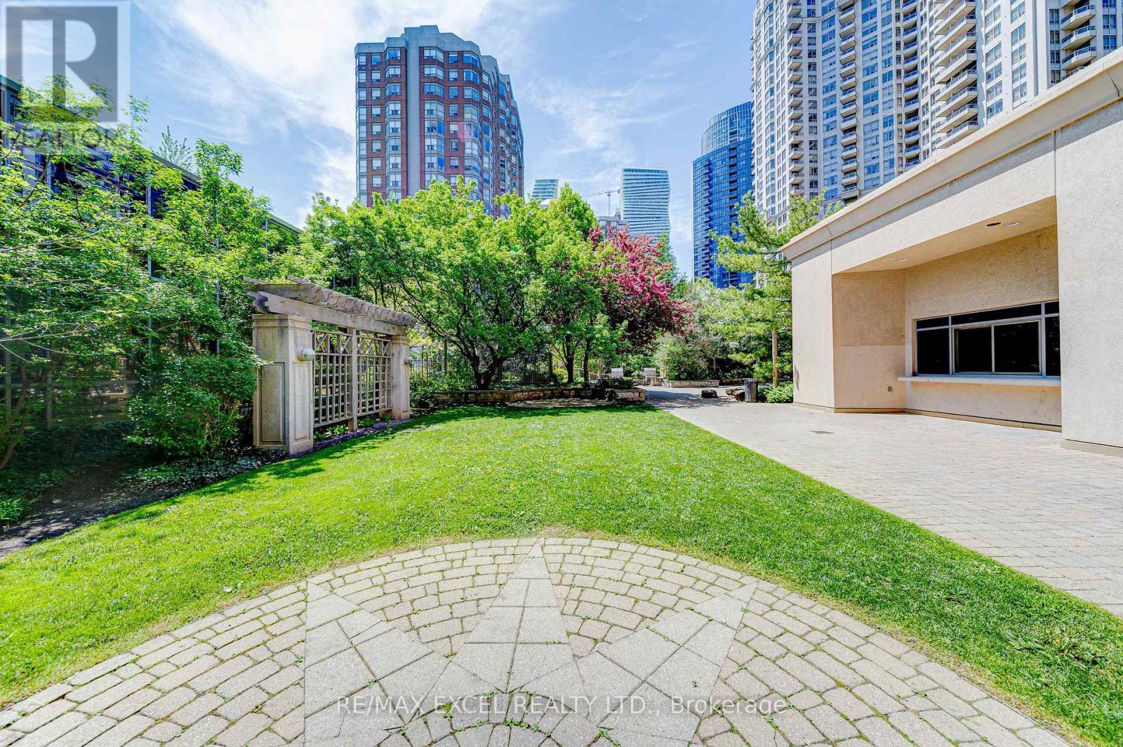 












GPH9 - 3880 DUKE OF YORK BOULEVARD

,
Mississauga (City Centre),




Ontario
L5B4M7

