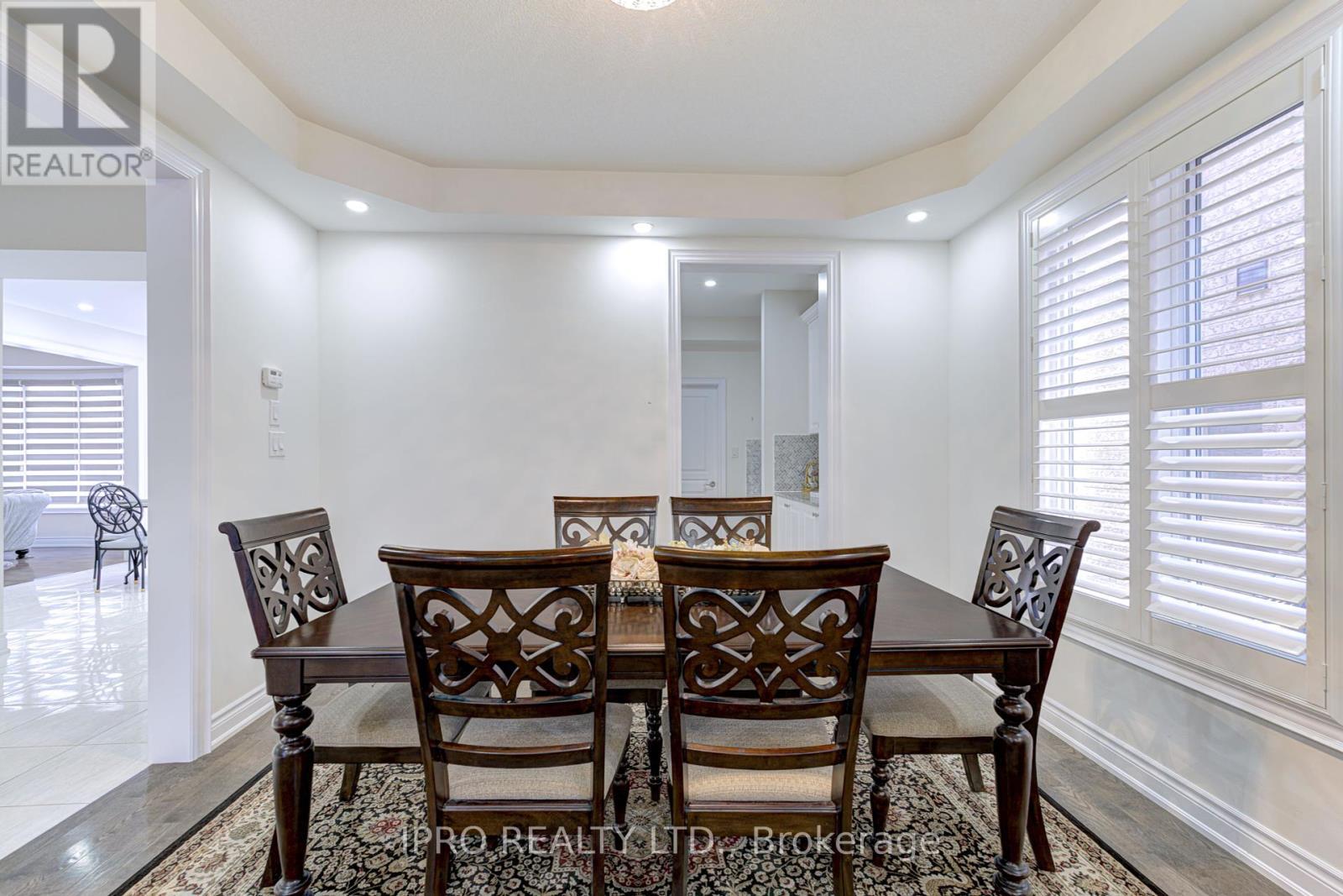 












5 ARIES STREET

,
Brampton (Credit Valley),




Ontario
L6Y5Z2

