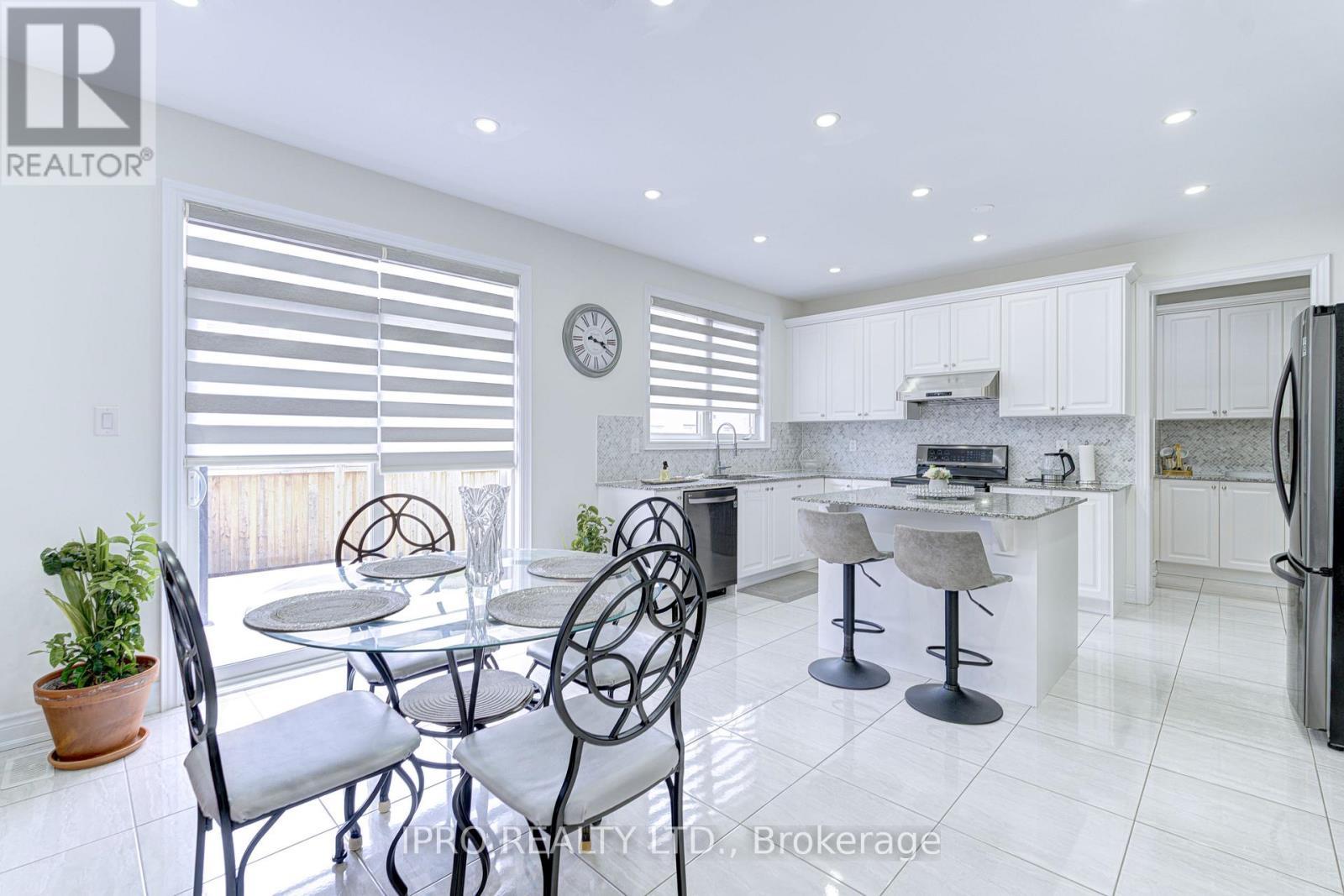 












5 ARIES STREET

,
Brampton (Credit Valley),




Ontario
L6Y5Z2

