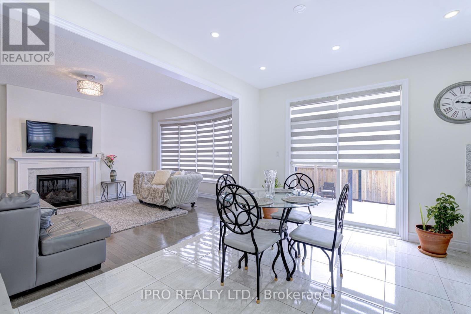 












5 ARIES STREET

,
Brampton (Credit Valley),




Ontario
L6Y5Z2

