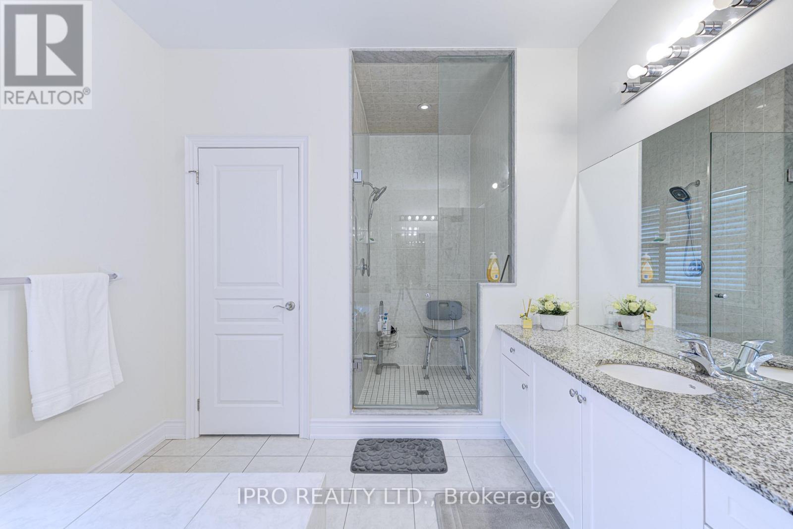 












5 ARIES STREET

,
Brampton (Credit Valley),




Ontario
L6Y5Z2

