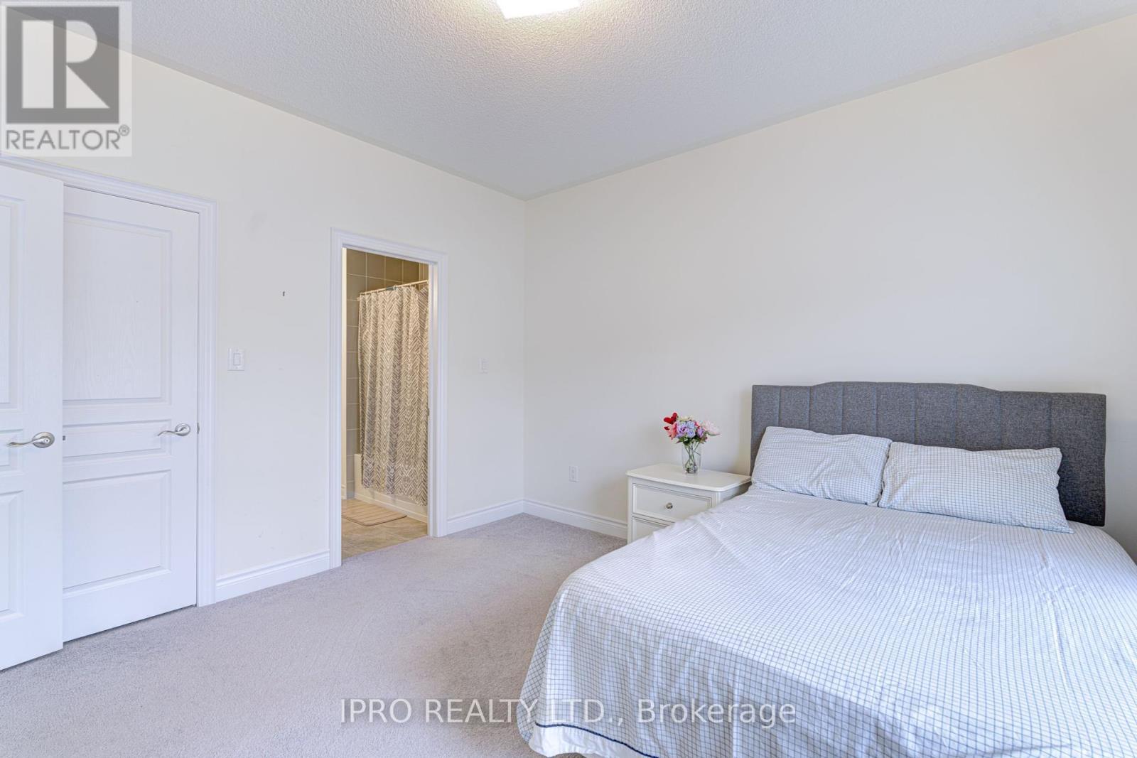 












5 ARIES STREET

,
Brampton (Credit Valley),




Ontario
L6Y5Z2


