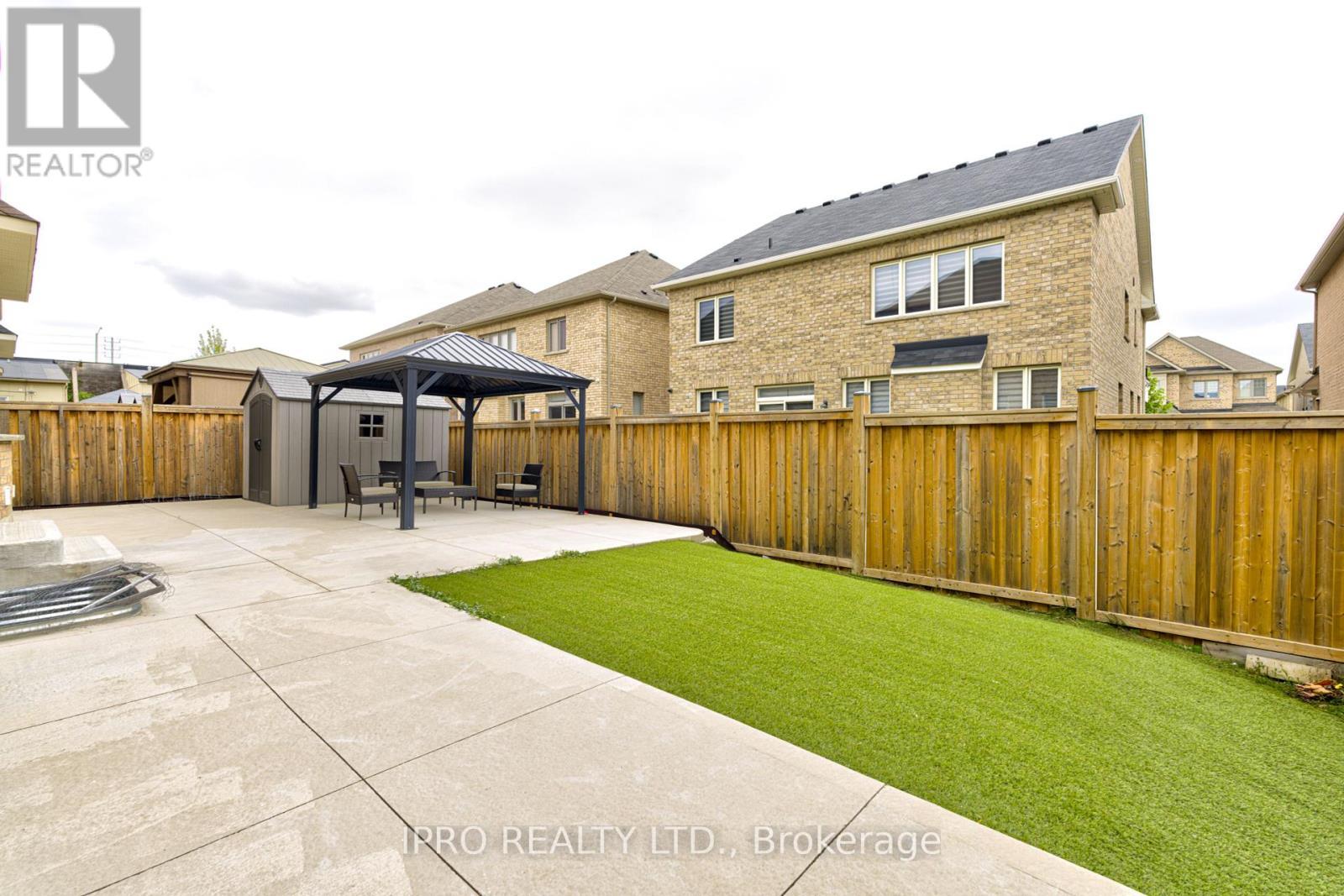 












5 ARIES STREET

,
Brampton (Credit Valley),




Ontario
L6Y5Z2

