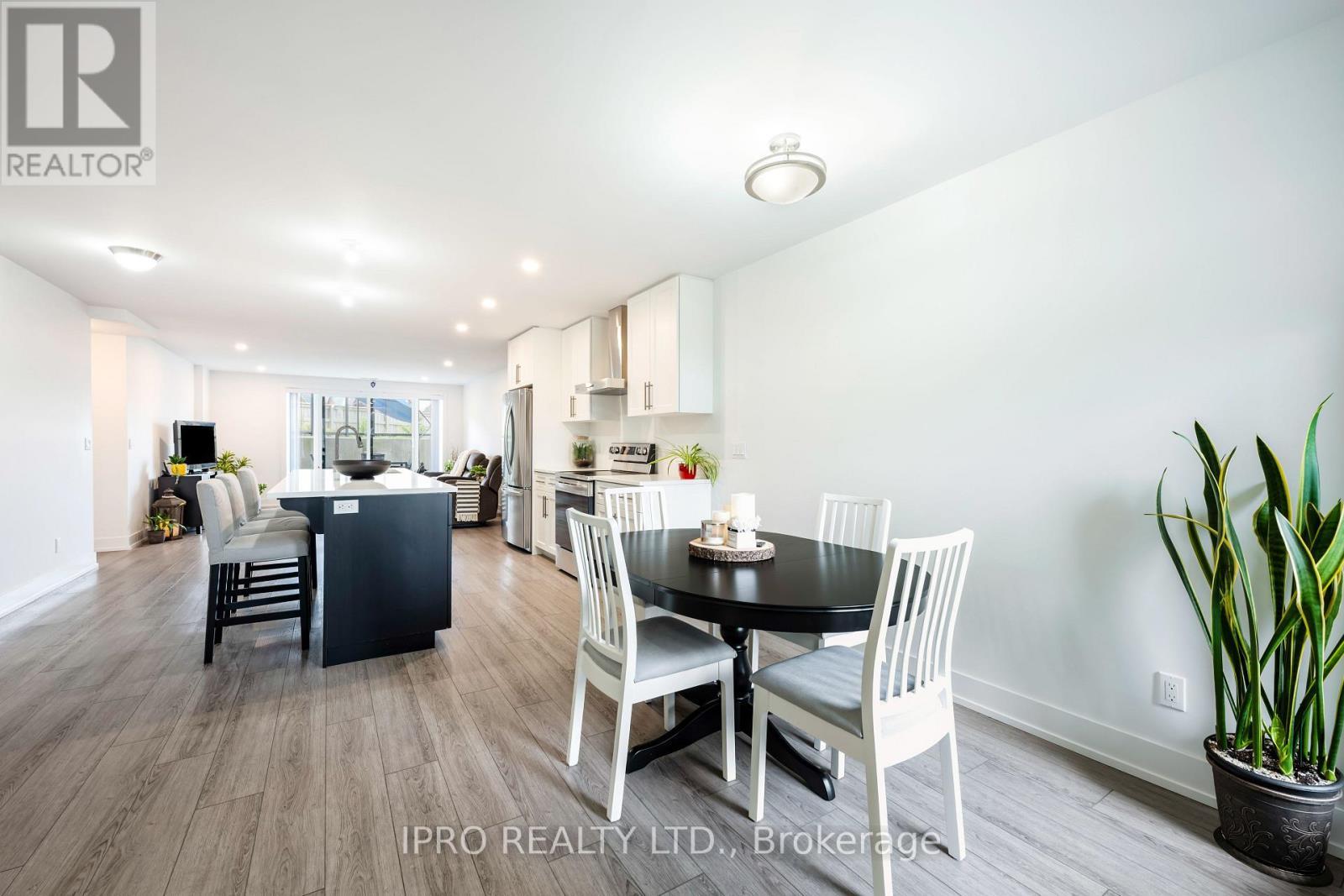 












104 - 17 CENTRE STREET

,
Orangeville,




Ontario
L9W7S6

