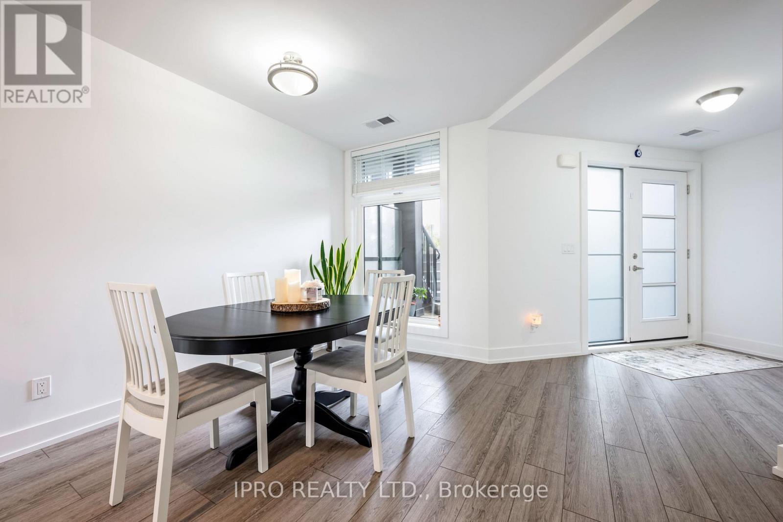 












104 - 17 CENTRE STREET

,
Orangeville,




Ontario
L9W7S6

