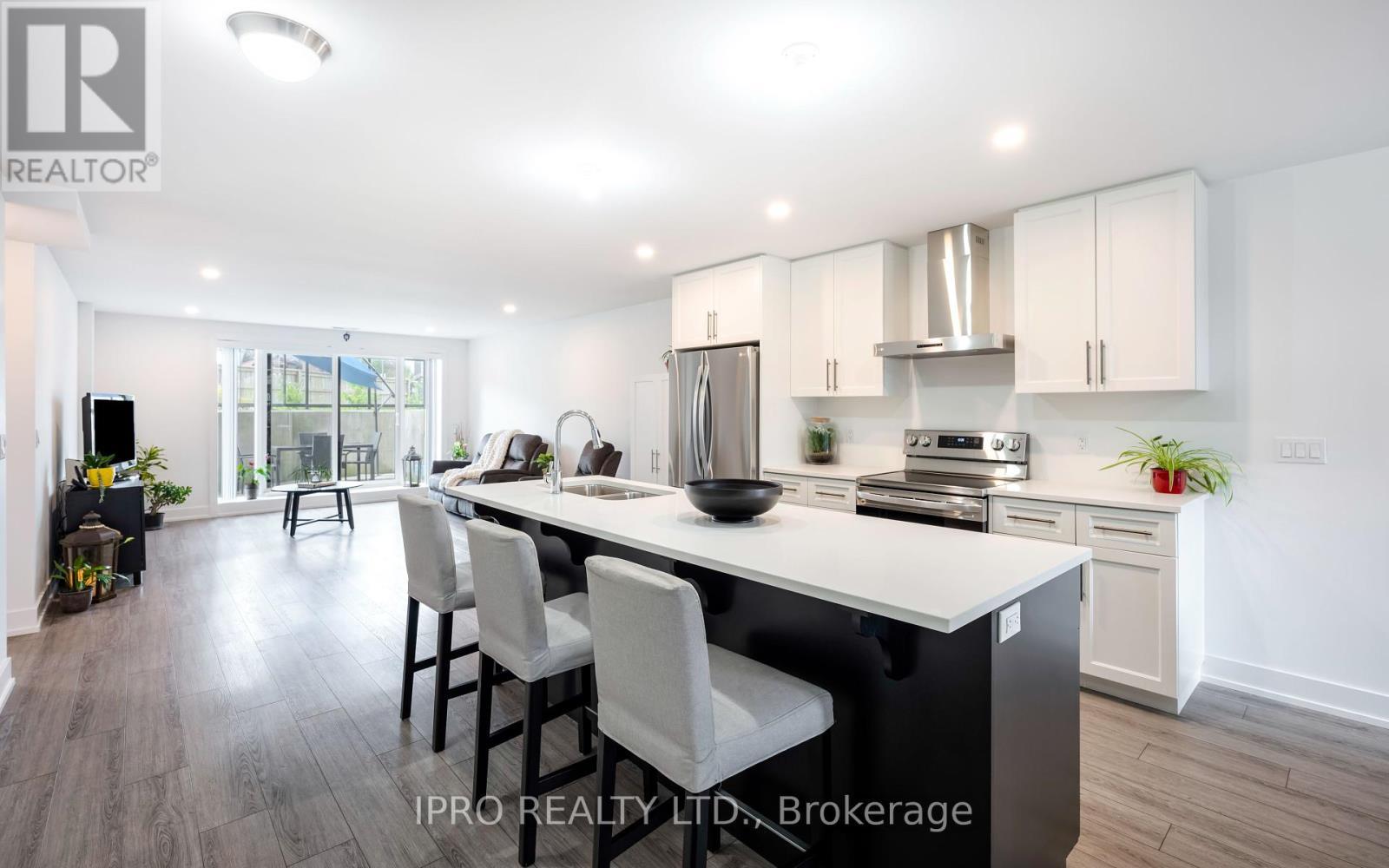 












104 - 17 CENTRE STREET

,
Orangeville,




Ontario
L9W7S6


