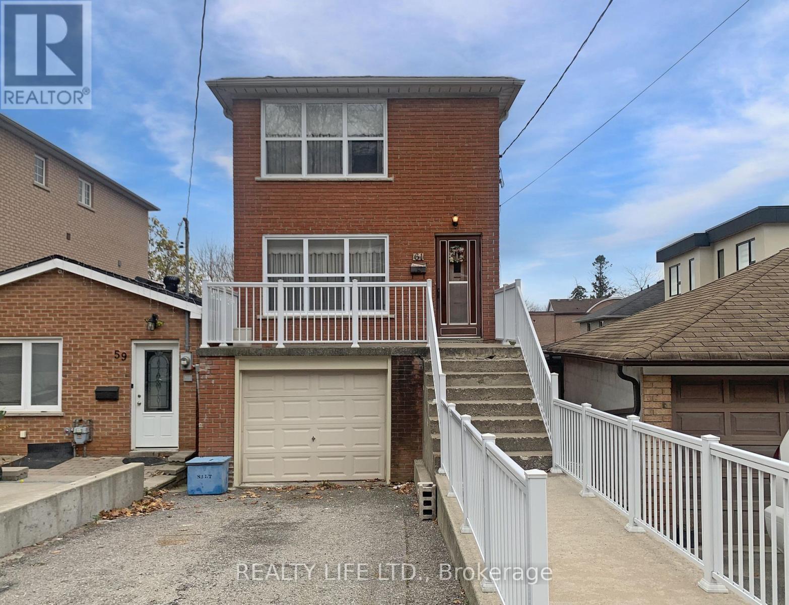 












61 CAMERON AVENUE

,
Toronto (Keelesdale-Eglinton West),




Ontario
M6M1R1

