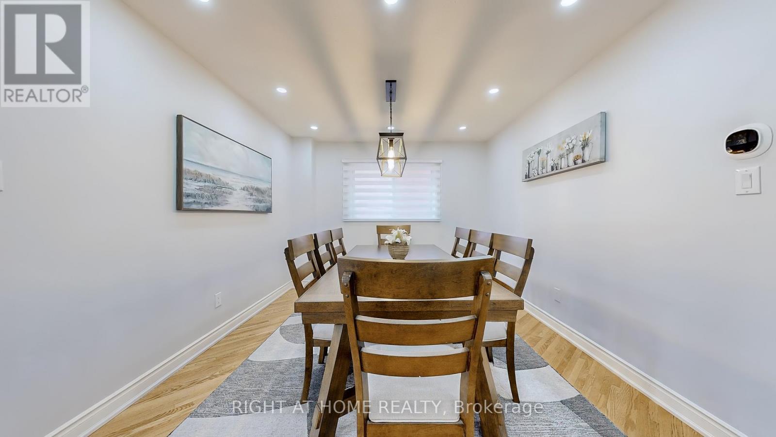 












5253 FLORAL HILL CRESCENT S

,
Mississauga (East Credit),




Ontario
L5V1V4

