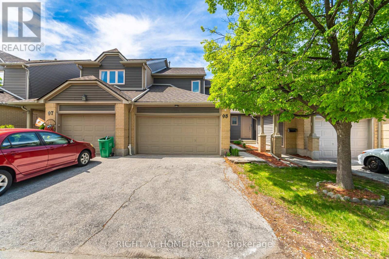 












98 - 3600 COLONIAL DRIVE

,
Mississauga (Erin Mills),




Ontario
L5L5P5


