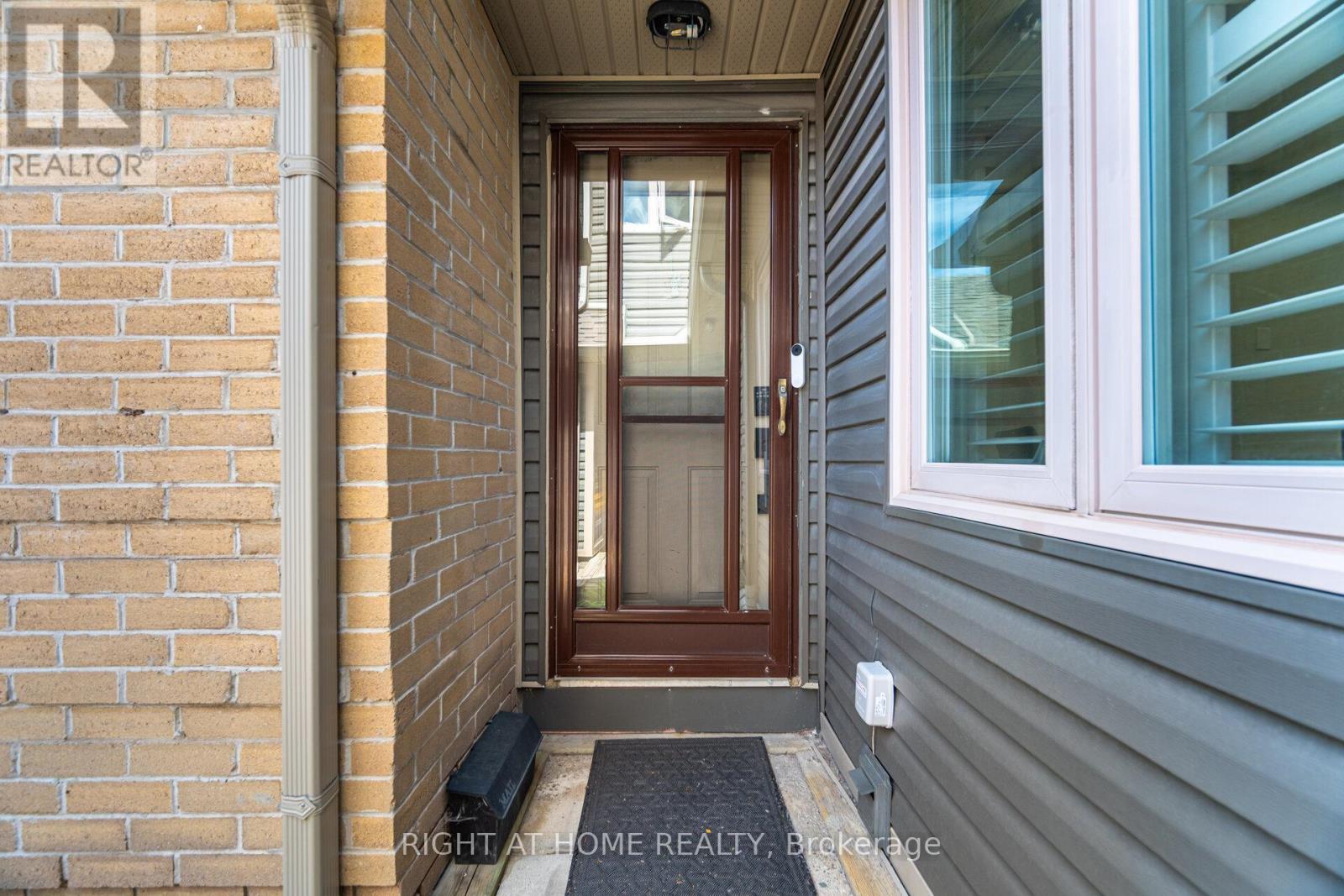 












98 - 3600 COLONIAL DRIVE

,
Mississauga (Erin Mills),




Ontario
L5L5P5

