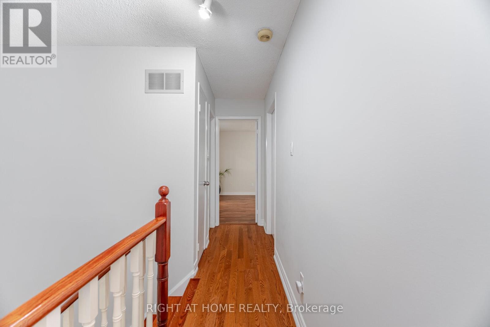 












98 - 3600 COLONIAL DRIVE

,
Mississauga (Erin Mills),




Ontario
L5L5P5

