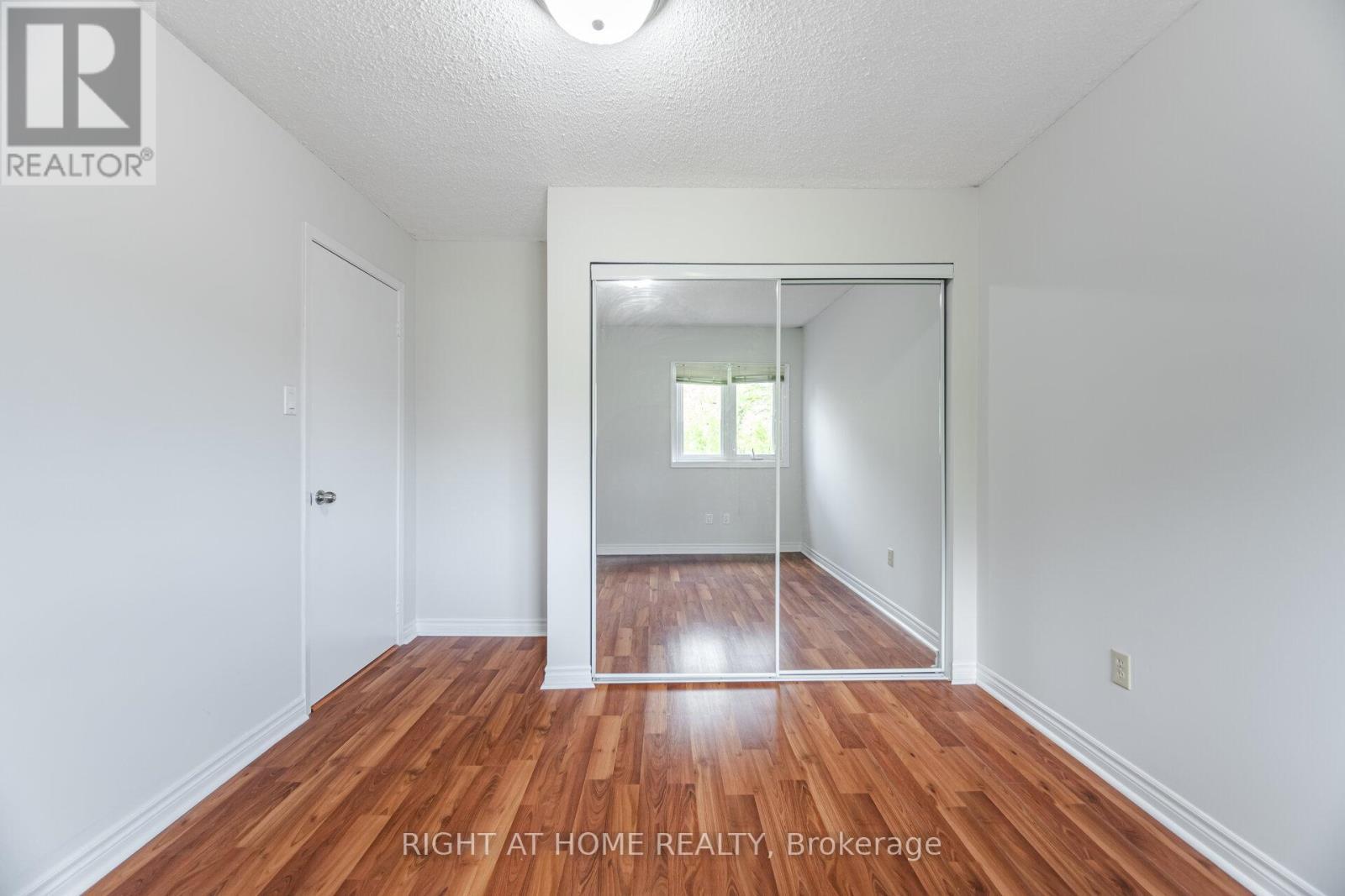 












98 - 3600 COLONIAL DRIVE

,
Mississauga (Erin Mills),




Ontario
L5L5P5

