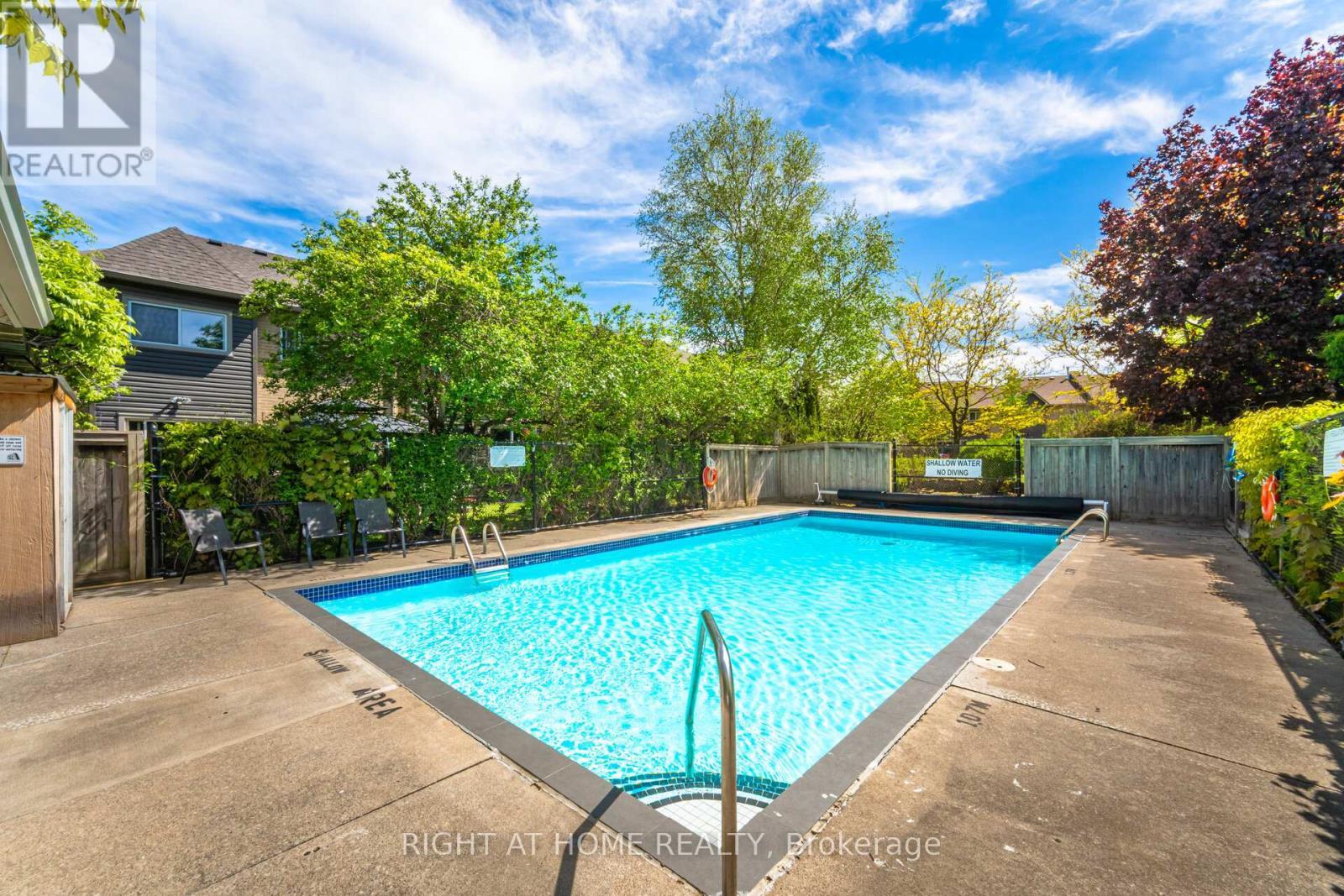 












98 - 3600 COLONIAL DRIVE

,
Mississauga (Erin Mills),




Ontario
L5L5P5

