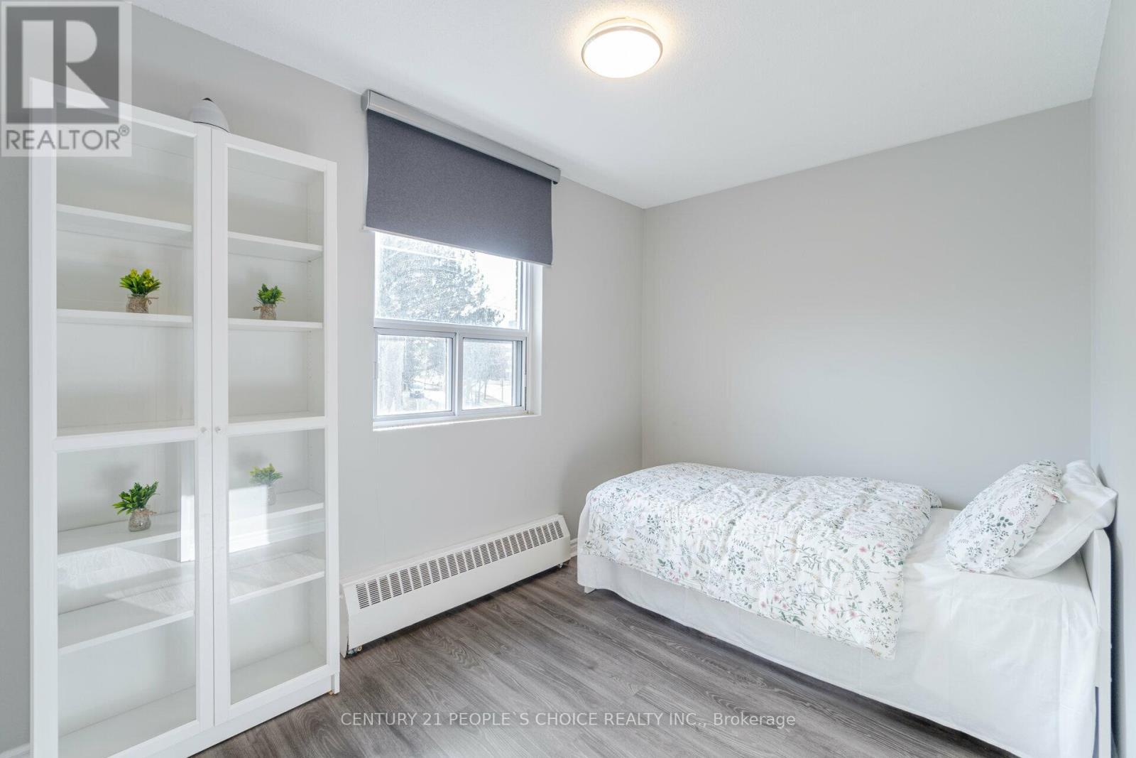 












205 - 3065 QUEEN FREDERICA DRIVE

,
Mississauga (Applewood),




Ontario
L4Y3A3

