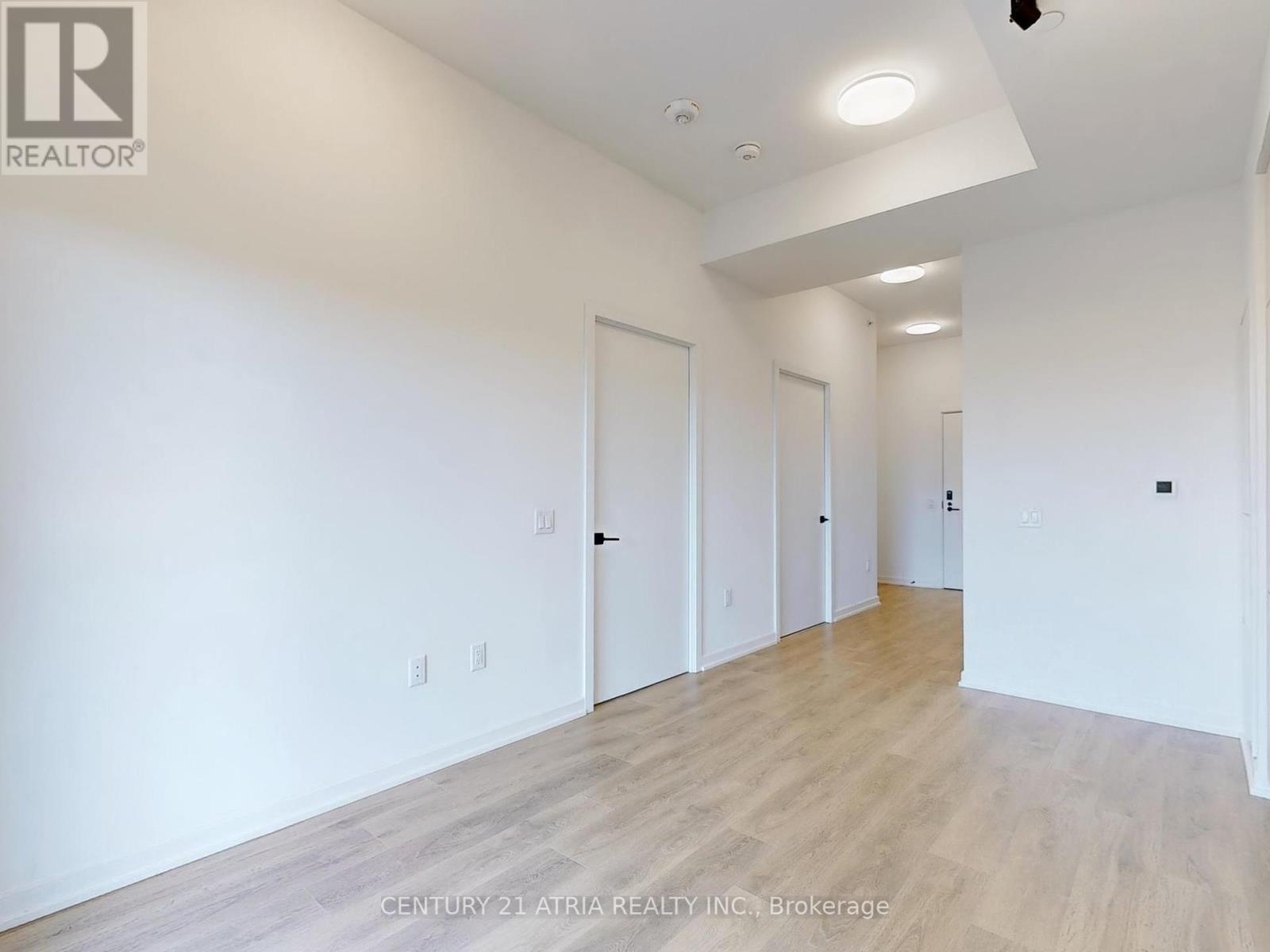 












605 - 1285 DUPONT STREET

,
Toronto (Dovercourt-Wallace Emerson-Junction),




Ontario
M6H2A6

