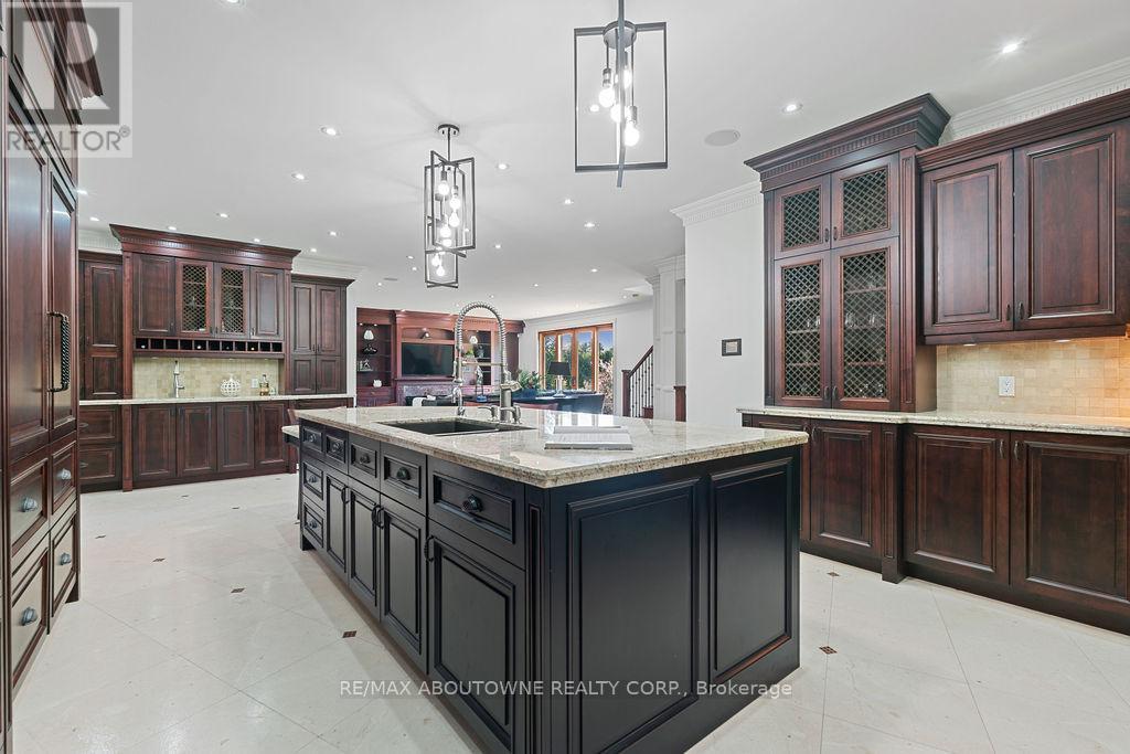 












2659 2 SIDE ROAD

,
Burlington,




Ontario
L7M0T7

