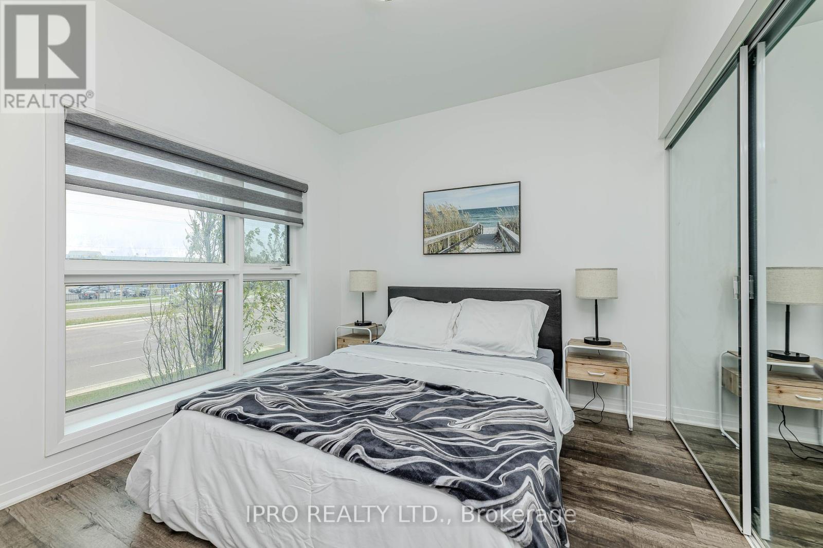 












121 - 102 GROVEWOOD COMMON

,
Oakville (GO Glenorchy),




Ontario
L6H0X2

