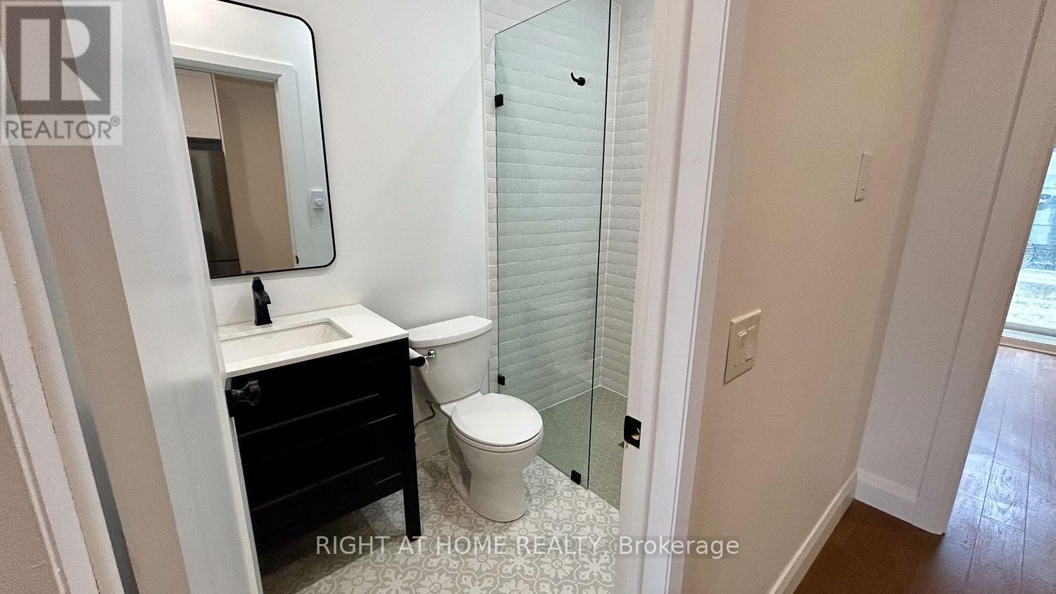 












GARDEN SUITE - 21 NORTHGATE DRIVE

,
Toronto (Downsview-Roding-CFB),




Ontario
M3K1R1

