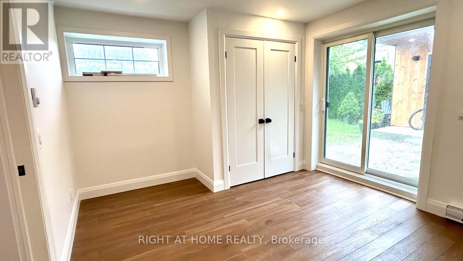 












GARDEN SUITE - 21 NORTHGATE DRIVE

,
Toronto (Downsview-Roding-CFB),




Ontario
M3K1R1

