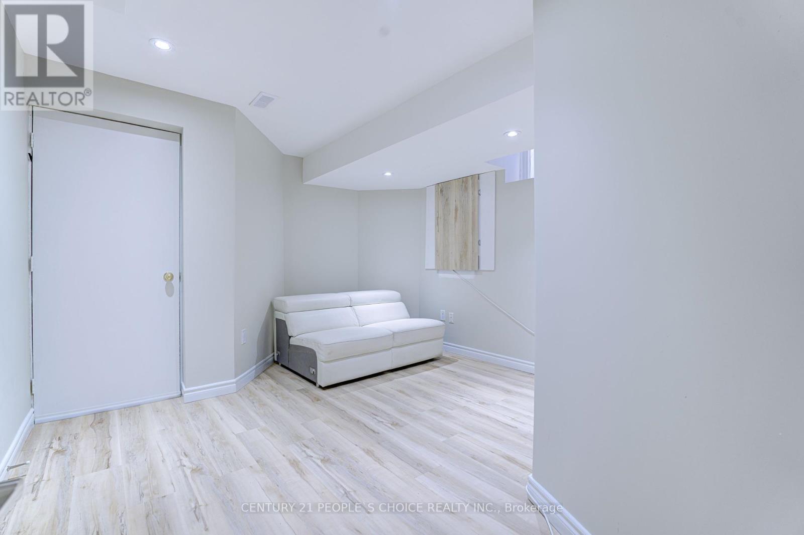 












BSMT - 3278 SPRINGRUN WAY

,
Mississauga (Churchill Meadows),




Ontario
L5M6T1

