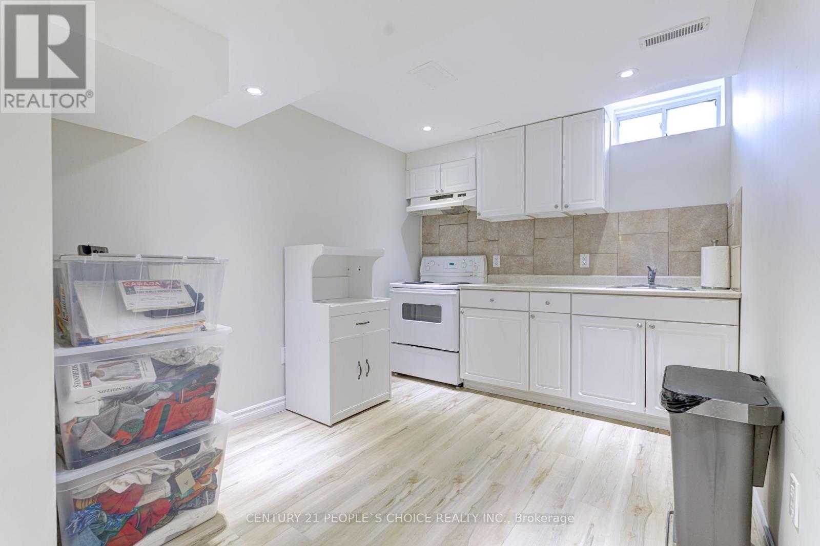 












BSMT - 3278 SPRINGRUN WAY

,
Mississauga (Churchill Meadows),




Ontario
L5M6T1

