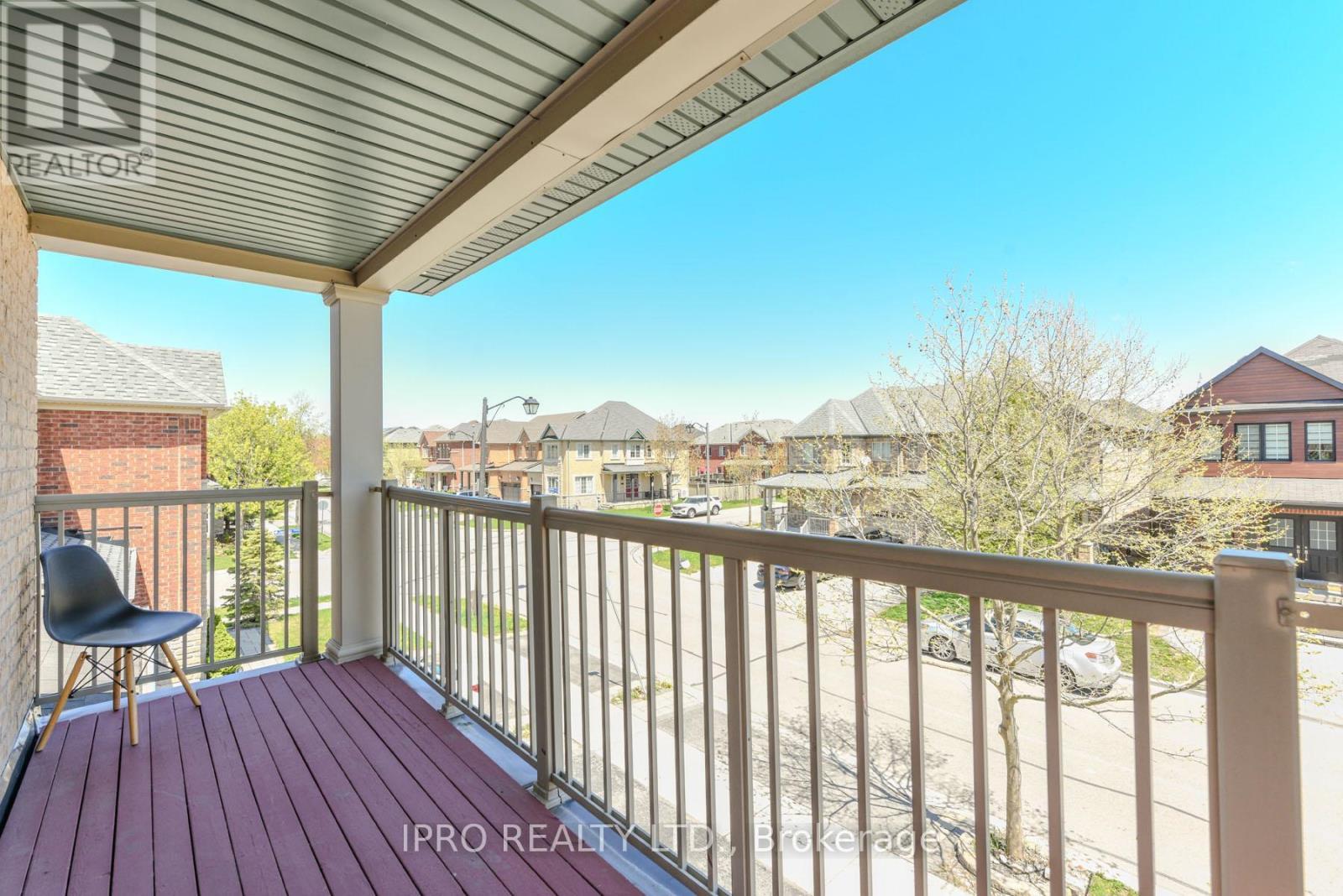 












304 DALGLEISH GARDEN

,
Milton (SC Scott),




Ontario
L9T6Z7

