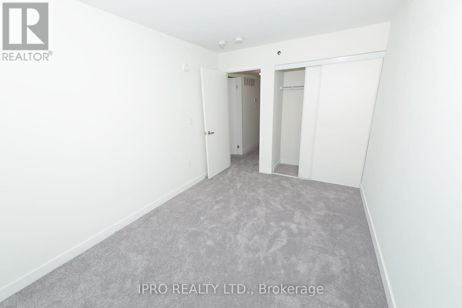 












17 - 3540 COLONIAL DRIVE

,
Mississauga (Erin Mills),




Ontario
L5L0C1

