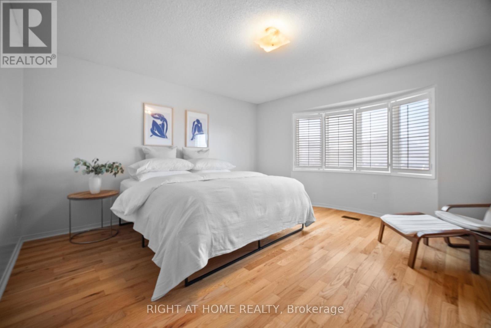 












1085 FOXGLOVE PLACE

,
Mississauga (East Credit),




Ontario
L5V2N5


