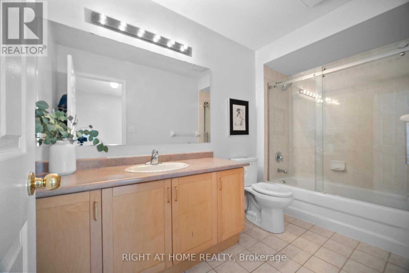 












1085 FOXGLOVE PLACE

,
Mississauga (East Credit),




Ontario
L5V2N5

