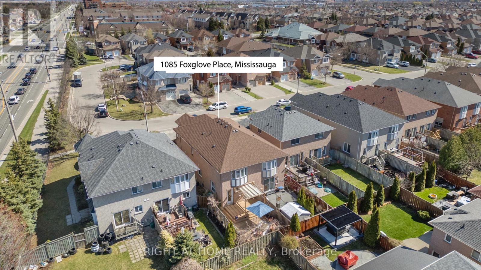 












1085 FOXGLOVE PLACE

,
Mississauga (East Credit),




Ontario
L5V2N5

