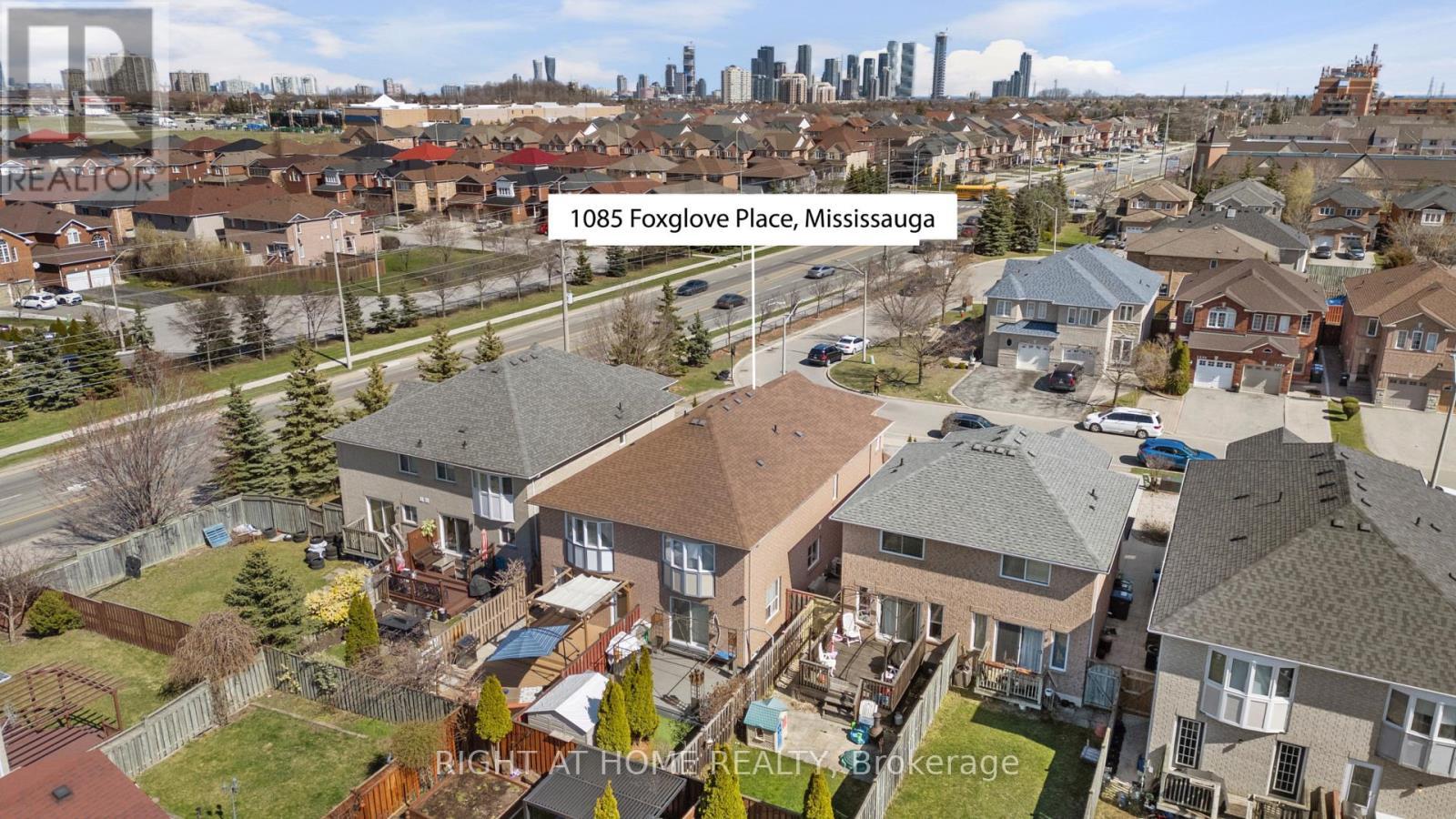 












1085 FOXGLOVE PLACE

,
Mississauga (East Credit),




Ontario
L5V2N5

