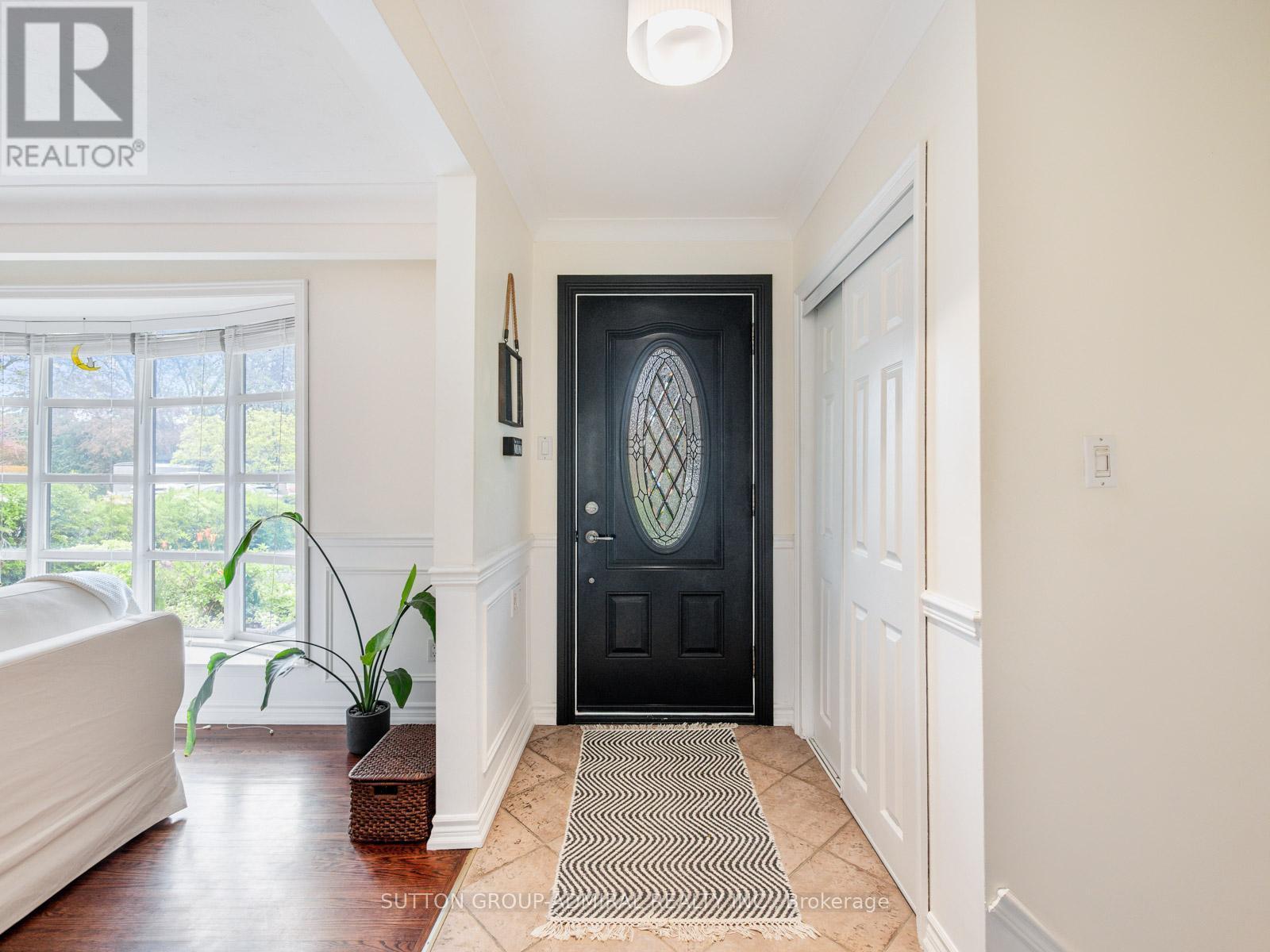 












5509 HIXON AVENUE

,
Burlington (Appleby),




Ontario
L7L3S1

