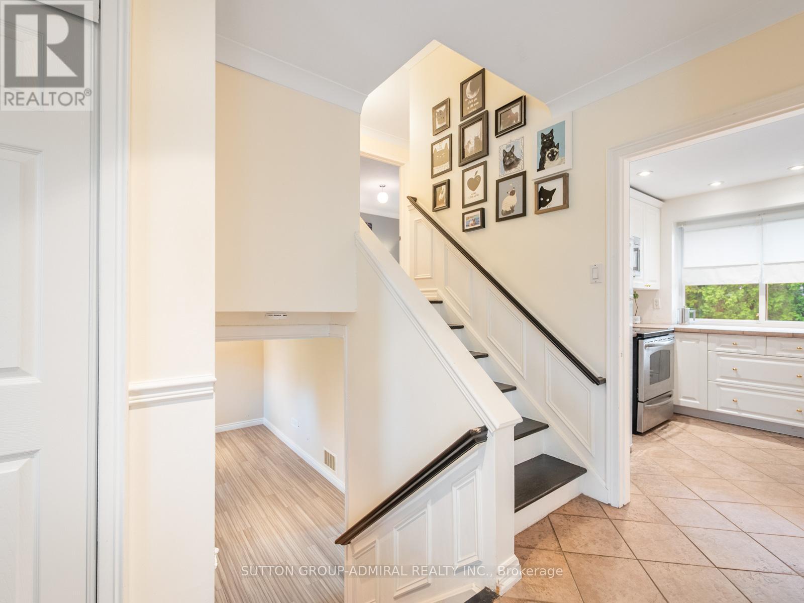 












5509 HIXON AVENUE

,
Burlington (Appleby),




Ontario
L7L3S1

