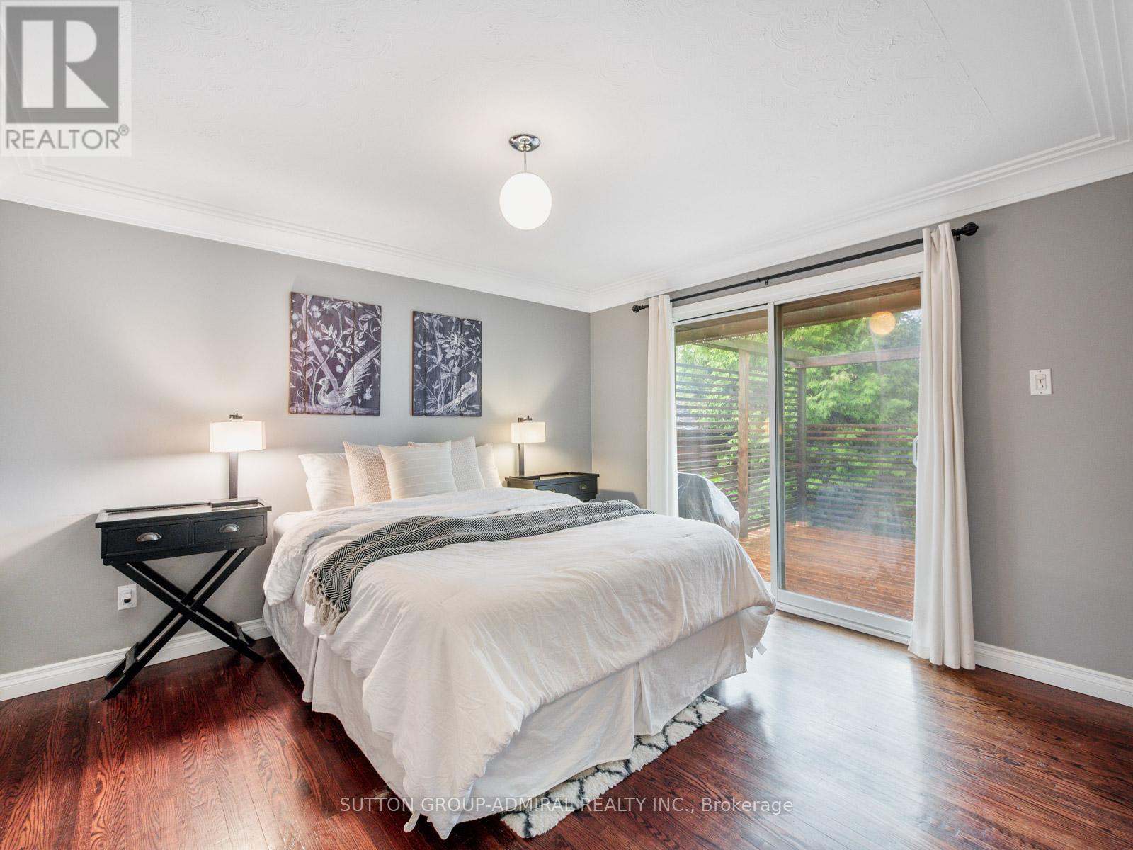 












5509 HIXON AVENUE

,
Burlington (Appleby),




Ontario
L7L3S1

