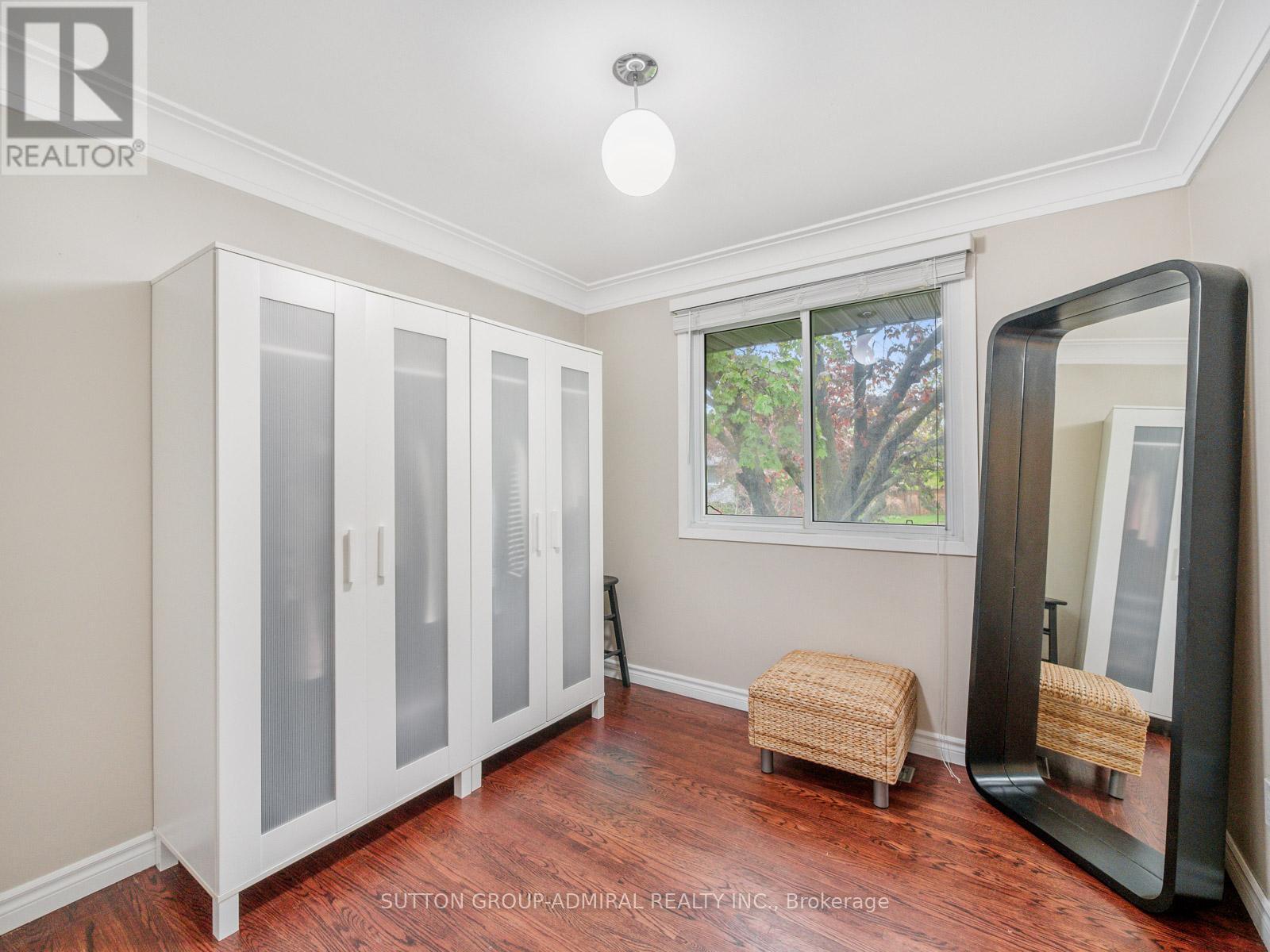 












5509 HIXON AVENUE

,
Burlington (Appleby),




Ontario
L7L3S1


