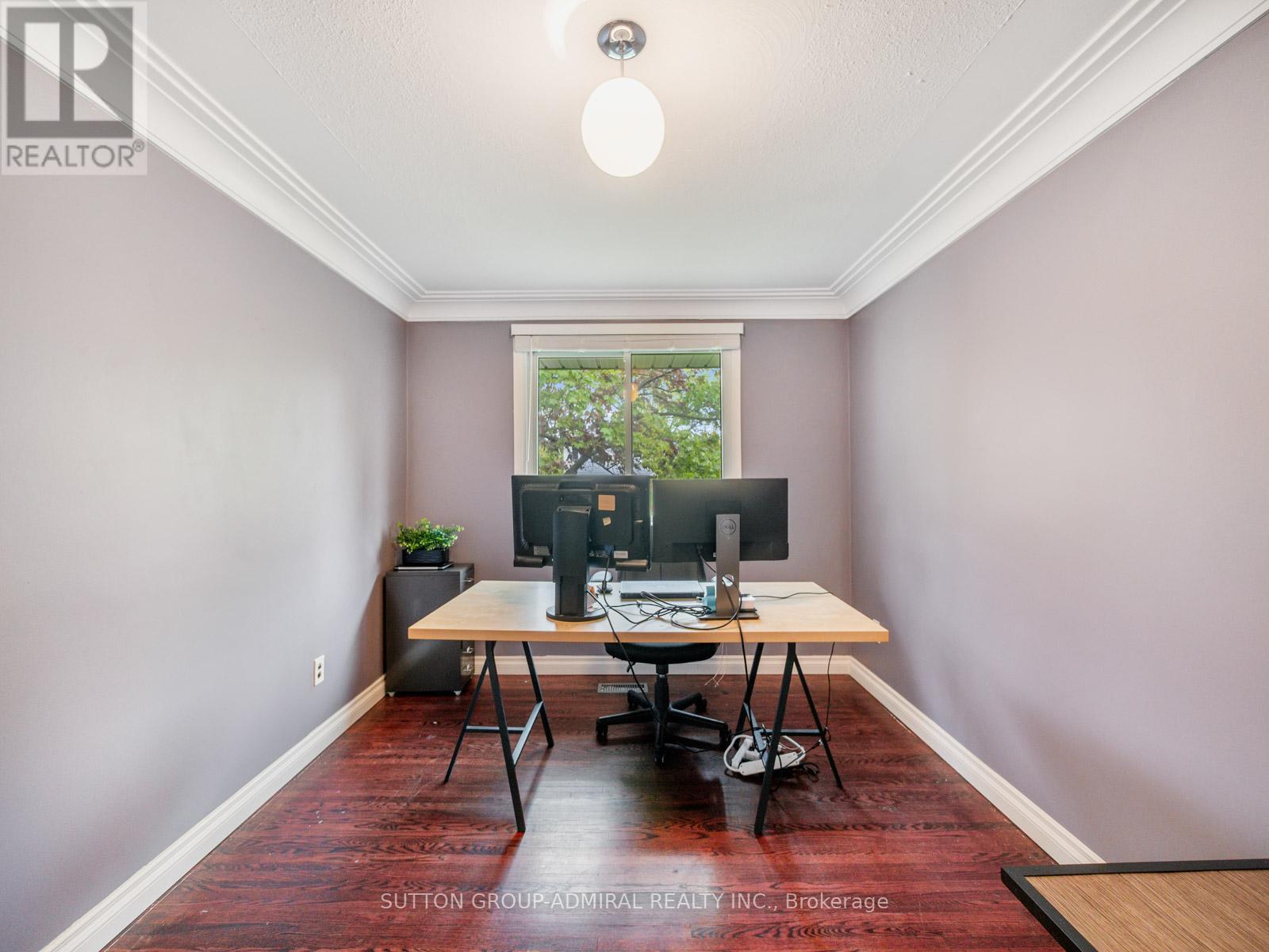 












5509 HIXON AVENUE

,
Burlington (Appleby),




Ontario
L7L3S1


