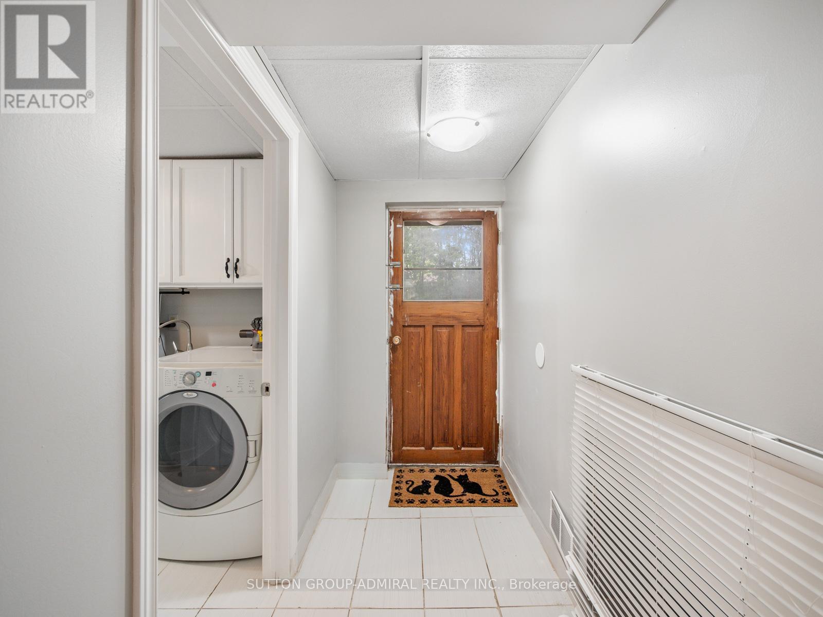 












5509 HIXON AVENUE

,
Burlington (Appleby),




Ontario
L7L3S1

