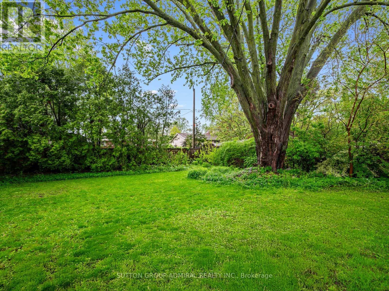 












5509 HIXON AVENUE

,
Burlington (Appleby),




Ontario
L7L3S1

