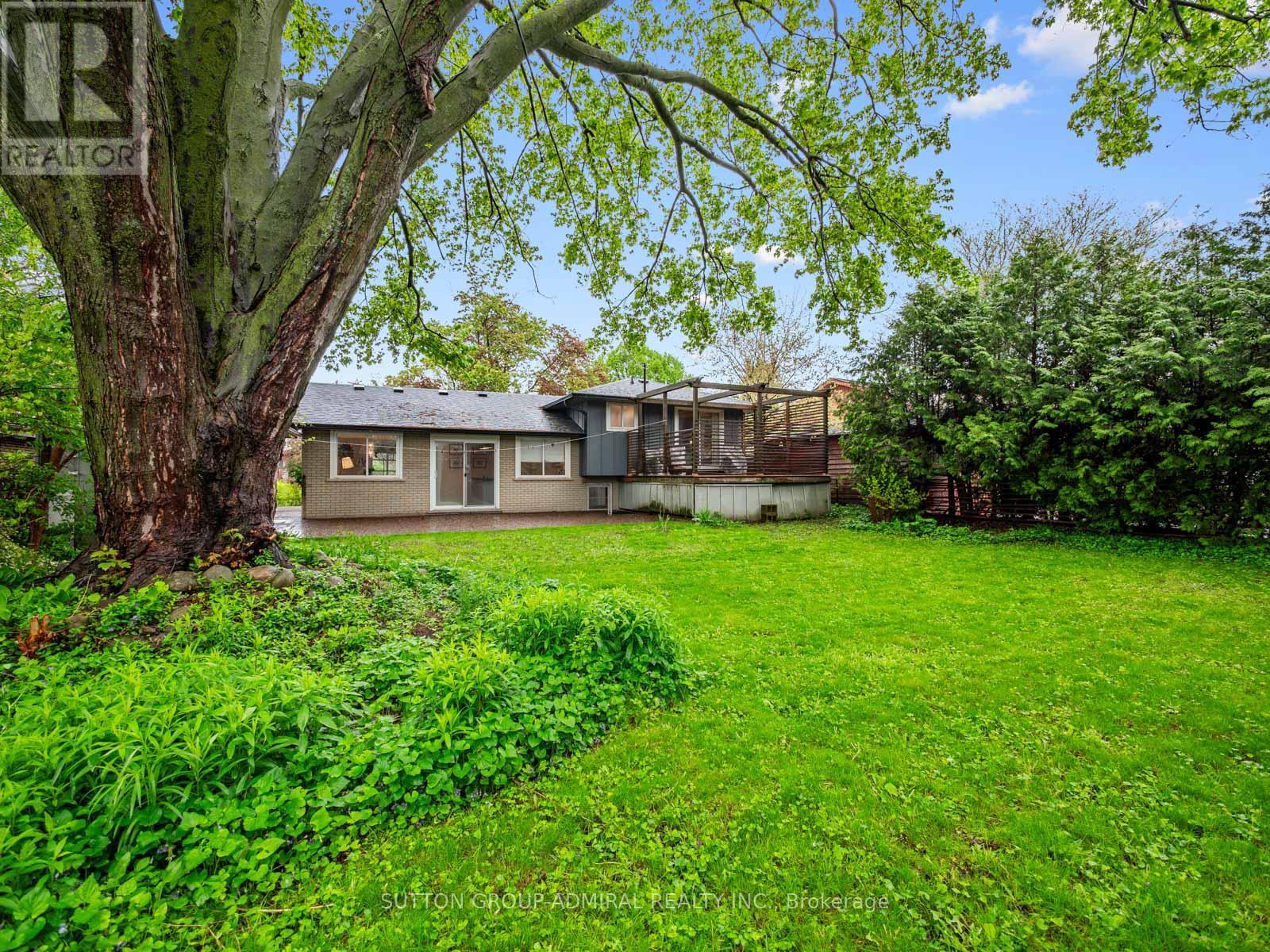 












5509 HIXON AVENUE

,
Burlington (Appleby),




Ontario
L7L3S1

